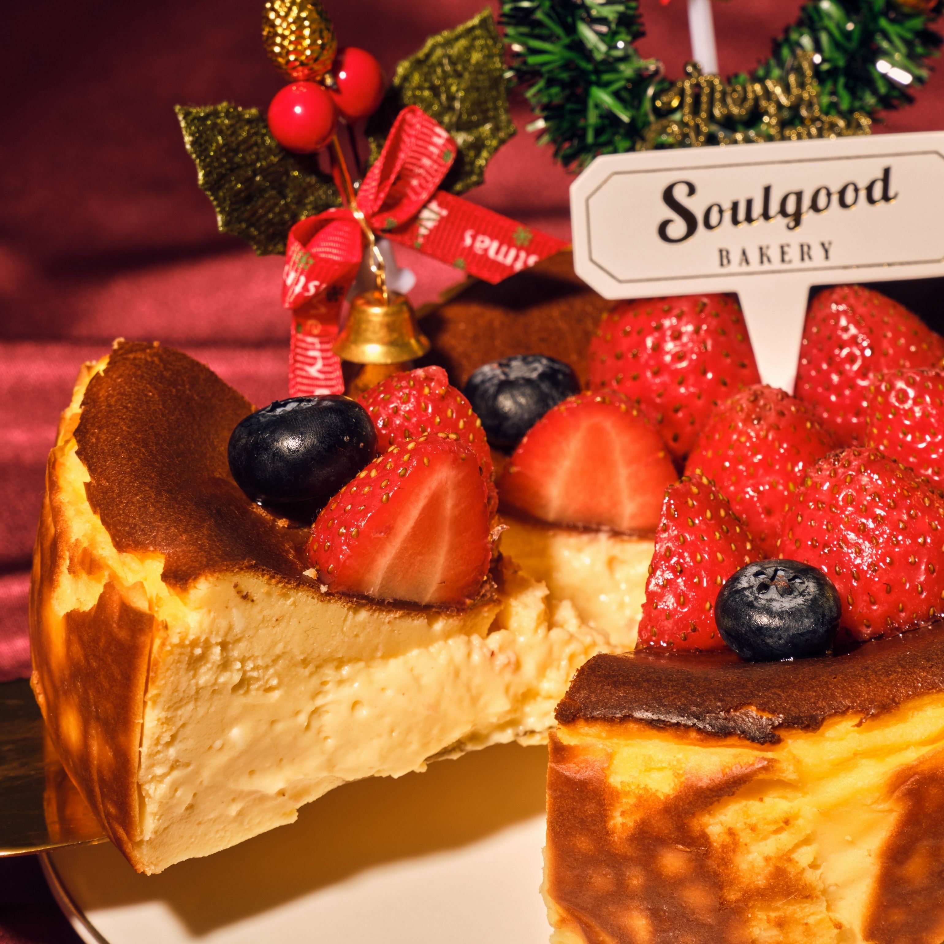 Keto Berry Christmas Basque Burnt Cheesecak