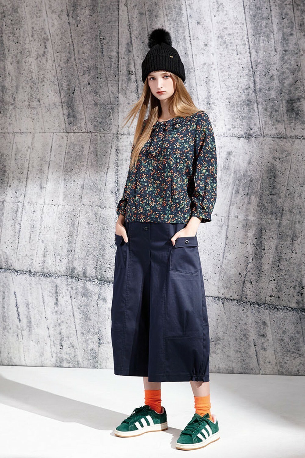 韓版田園小碎花甜美荷葉領打結造型修身上衣V6031