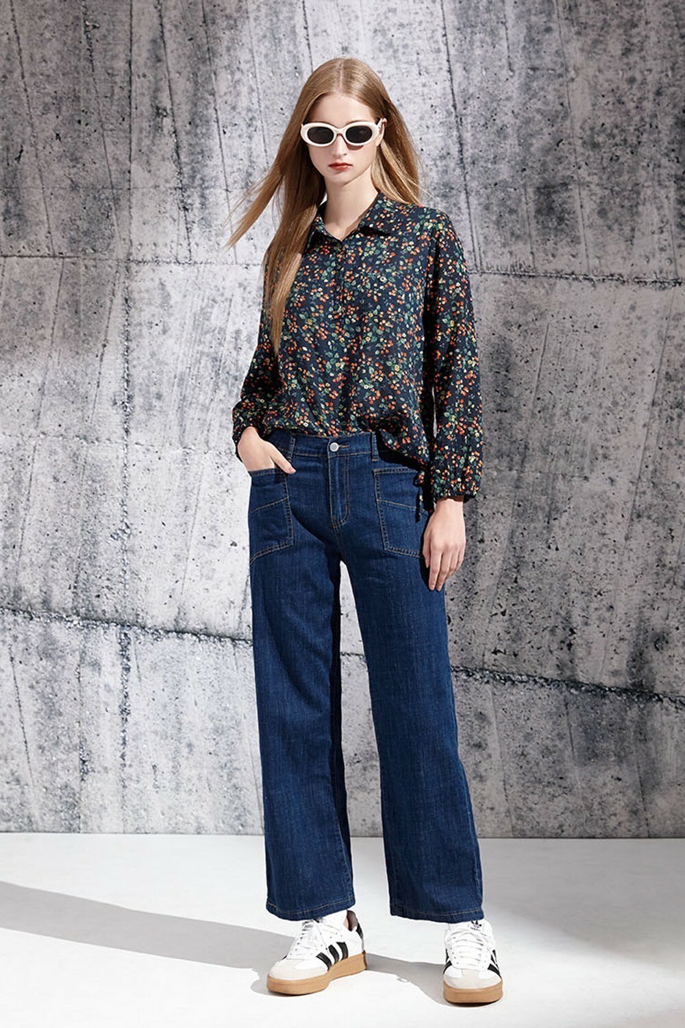 韓版田園小碎花下擺蝴碟結造型甜美修身上衣V6032