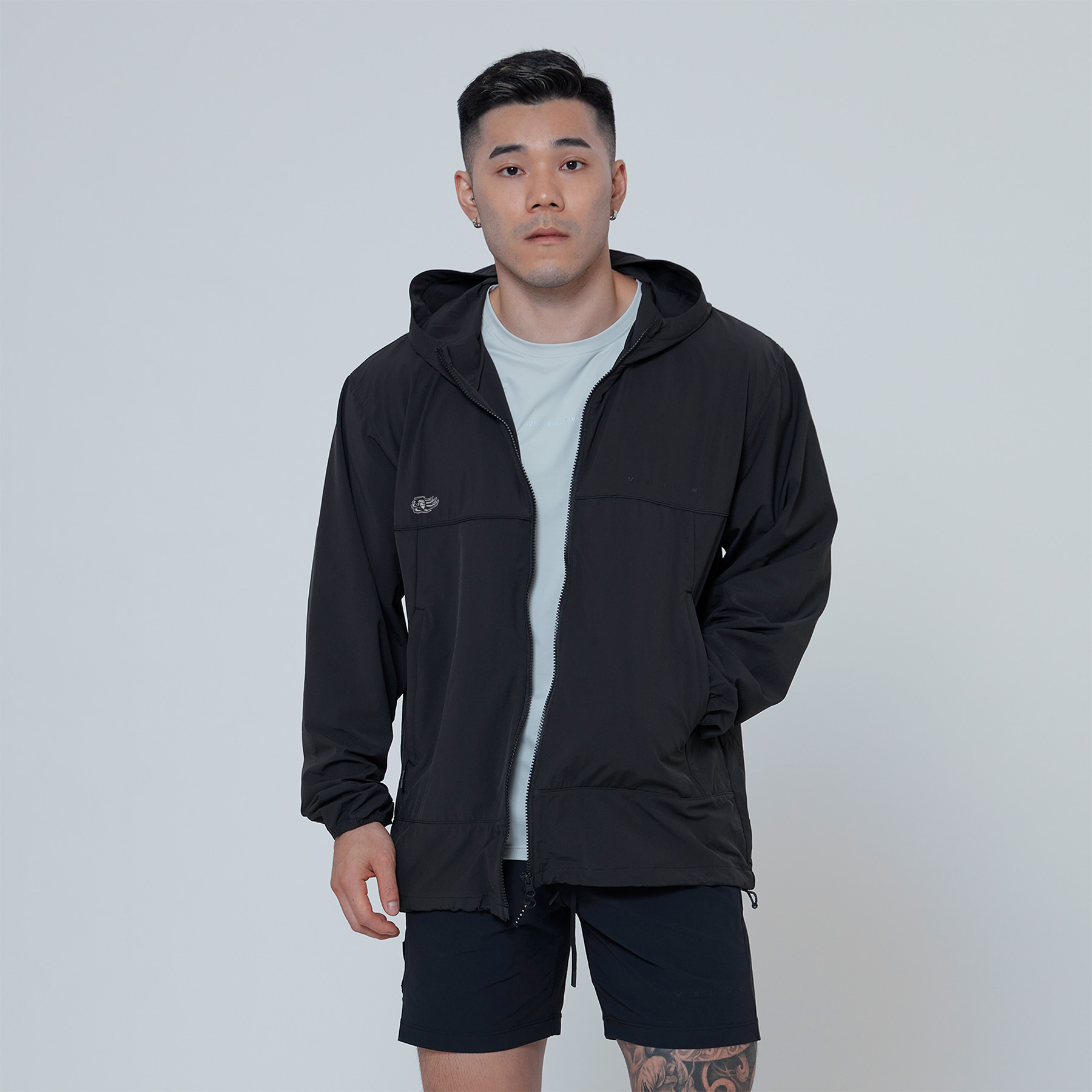 24-25 LN x VERVE Hyper-Lite™ 輕量寬版外套|碳黑