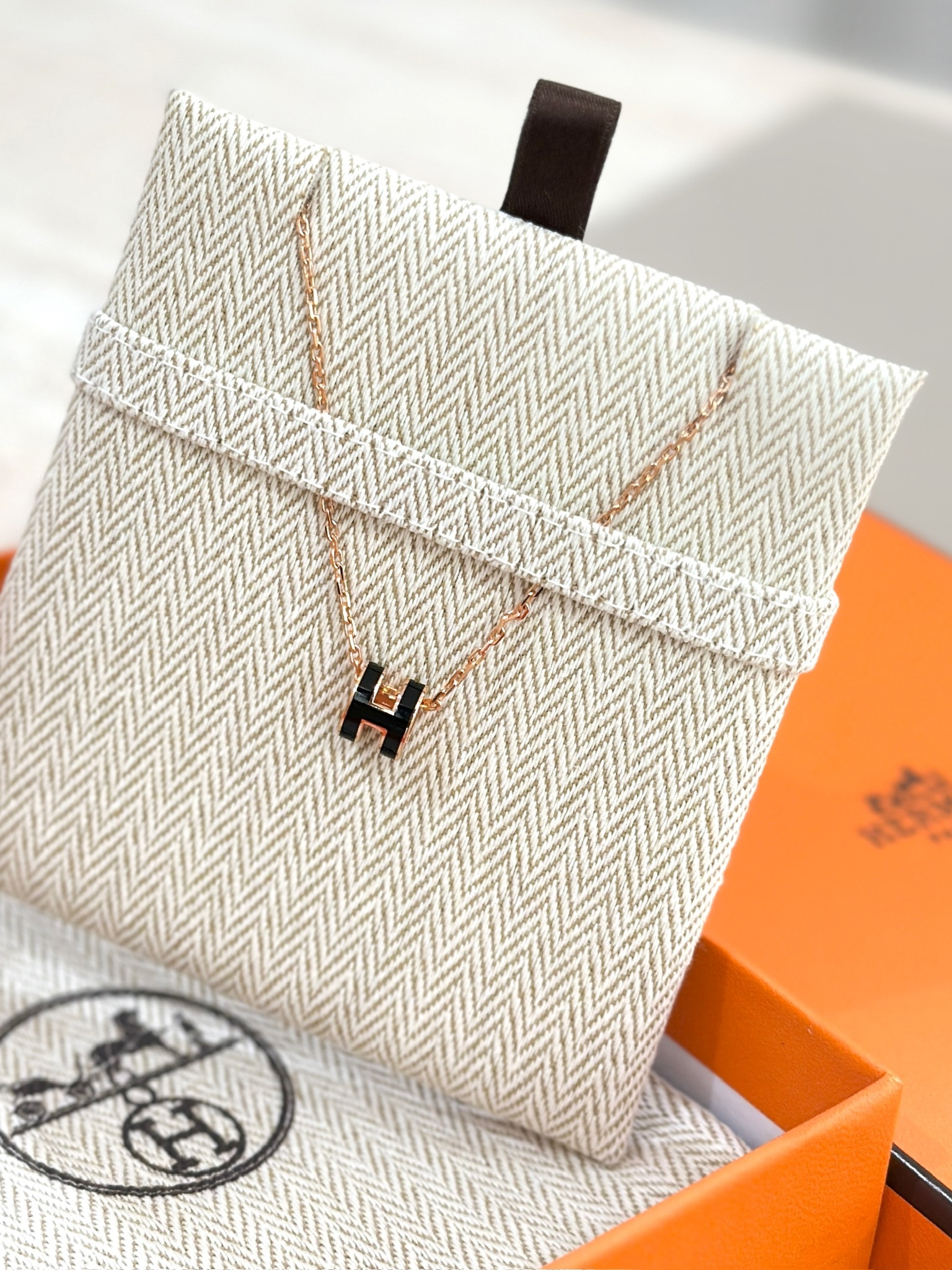 HERMÈS Mini Pop H Pendant