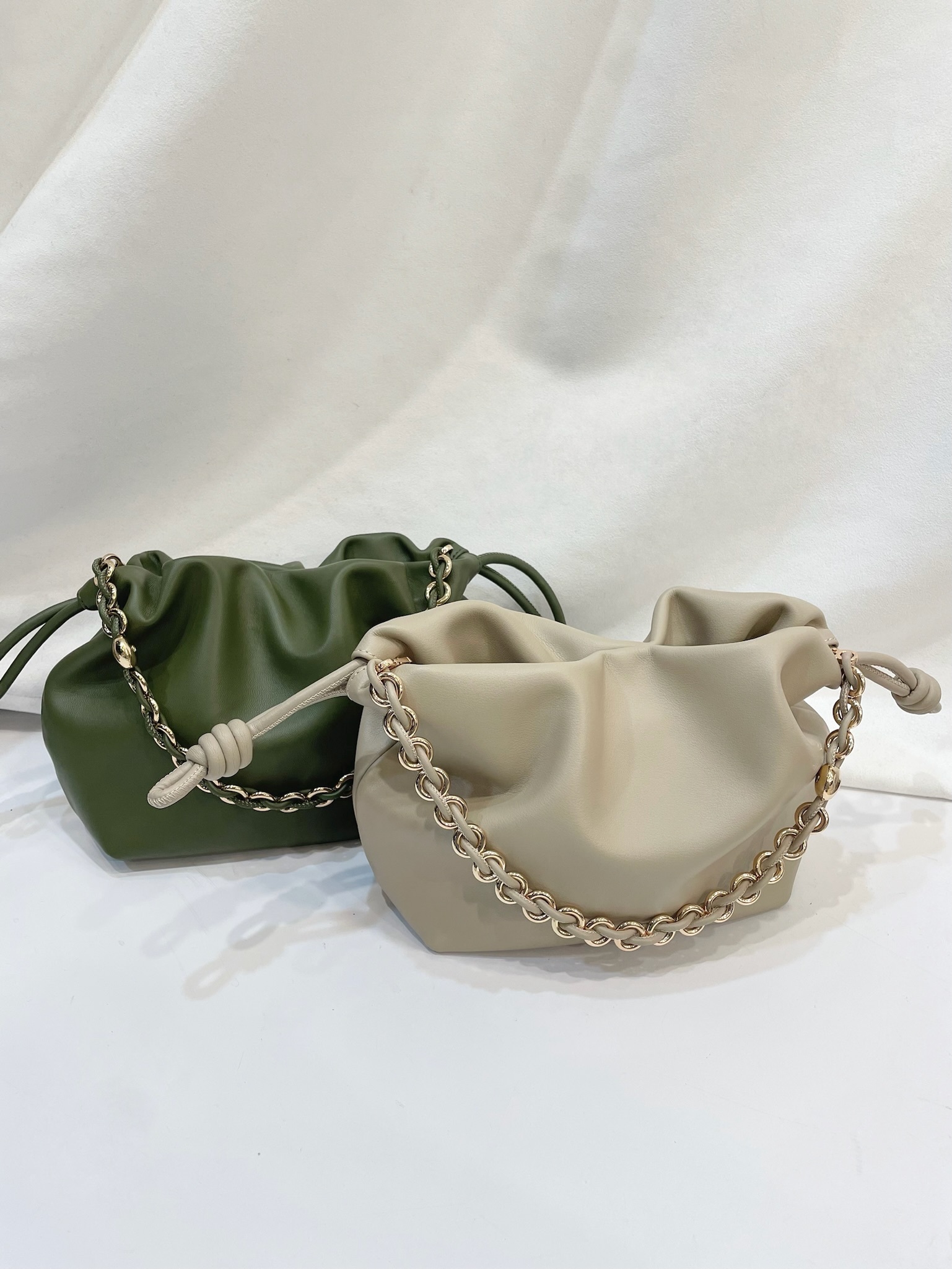 皮革抽皺鏈條包