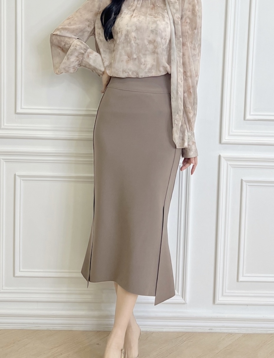 彈性下擺雙開衩魚尾裙