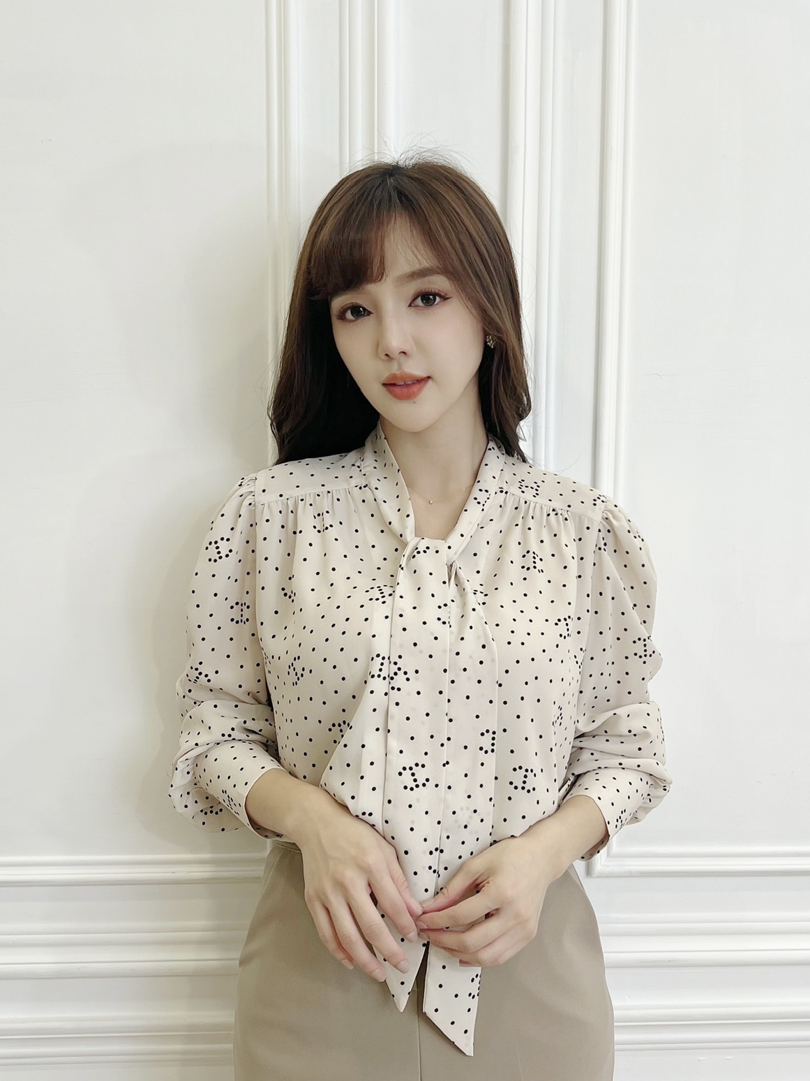 小香點點領巾上衣