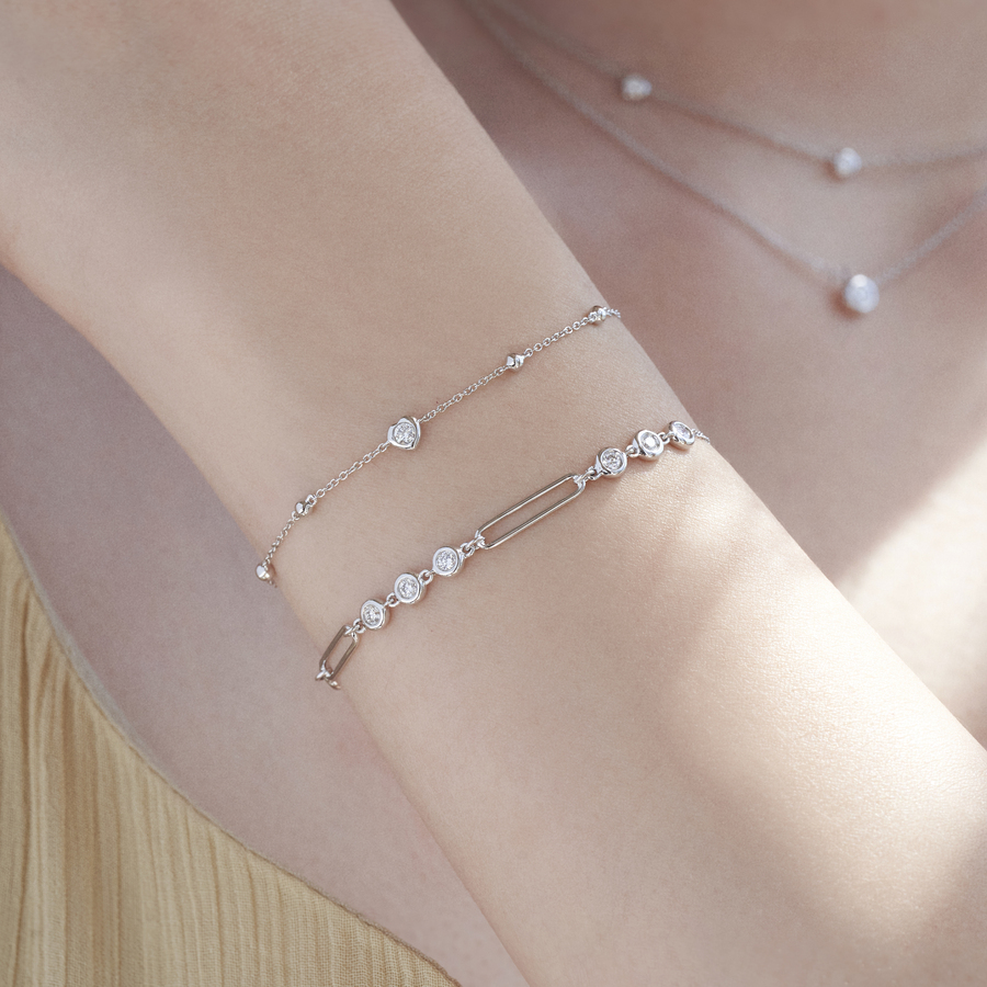 環抱系列 | 18K金鑽石手鏈