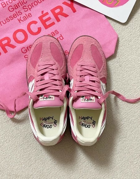 預購 HBD X WE FLOWER 小花鞋 草莓粉 焦糖底 金冬天 Winter同款 德訓鞋 男女鞋