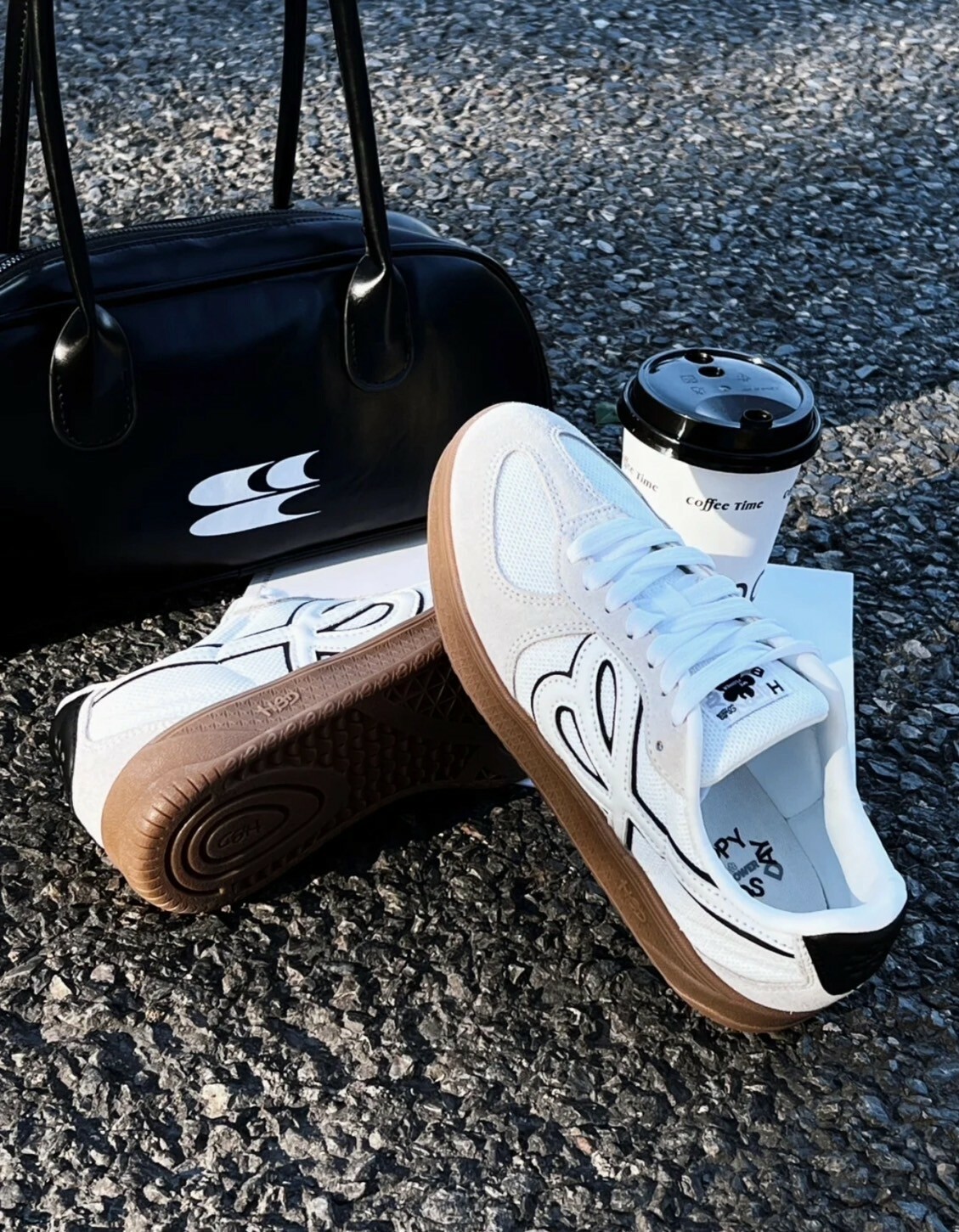 預購 HBD X WE FLOWER 小花鞋 白黑 黑框 焦糖底 德訓鞋 男女鞋