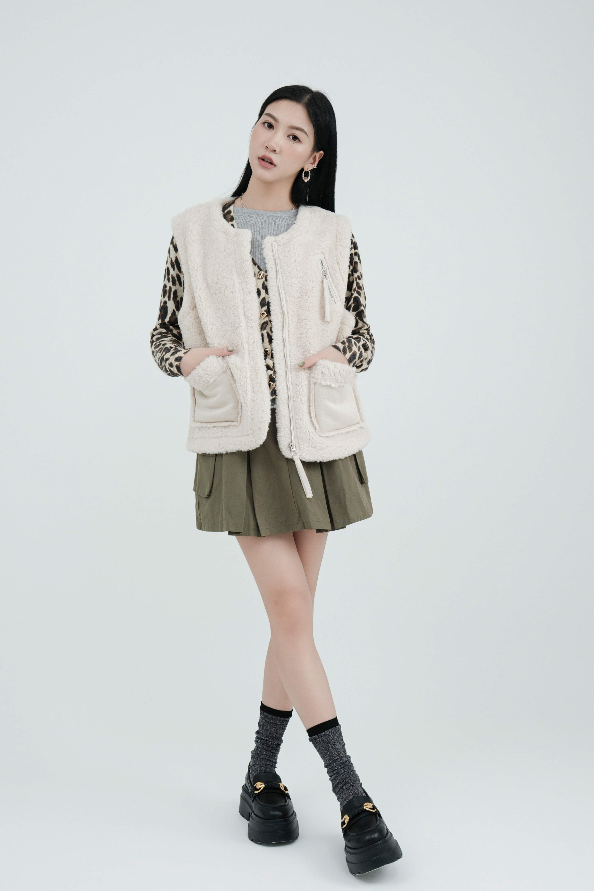 FW24_0159（背心＋外套＋上衣＋裙褲）