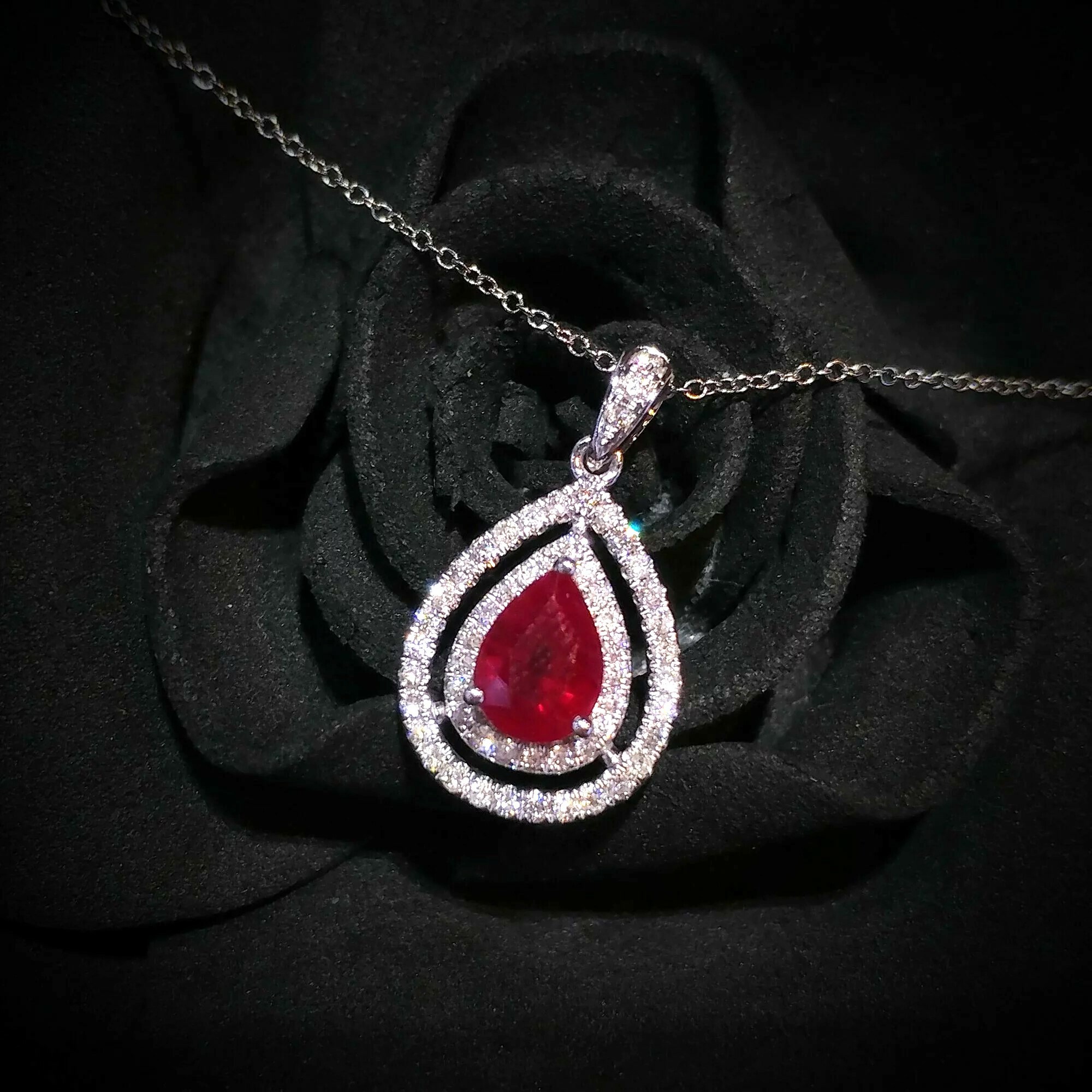 18K White Gold 1.08ct Ruby and Diamond Pendant