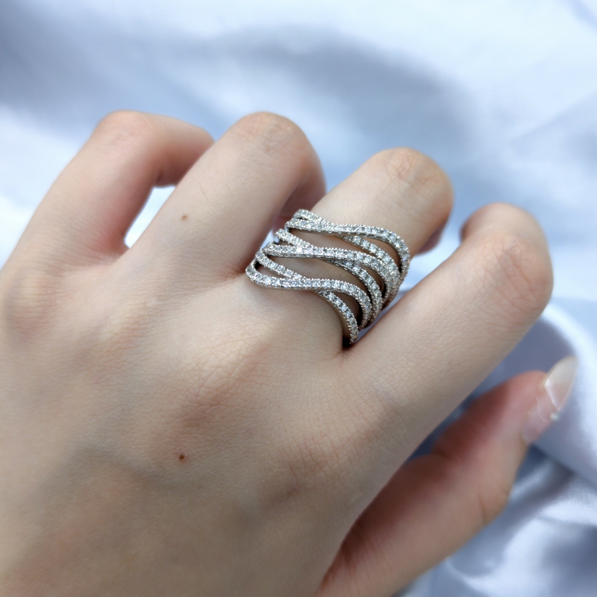 18K White Gold 1.68ct Diamond Ring