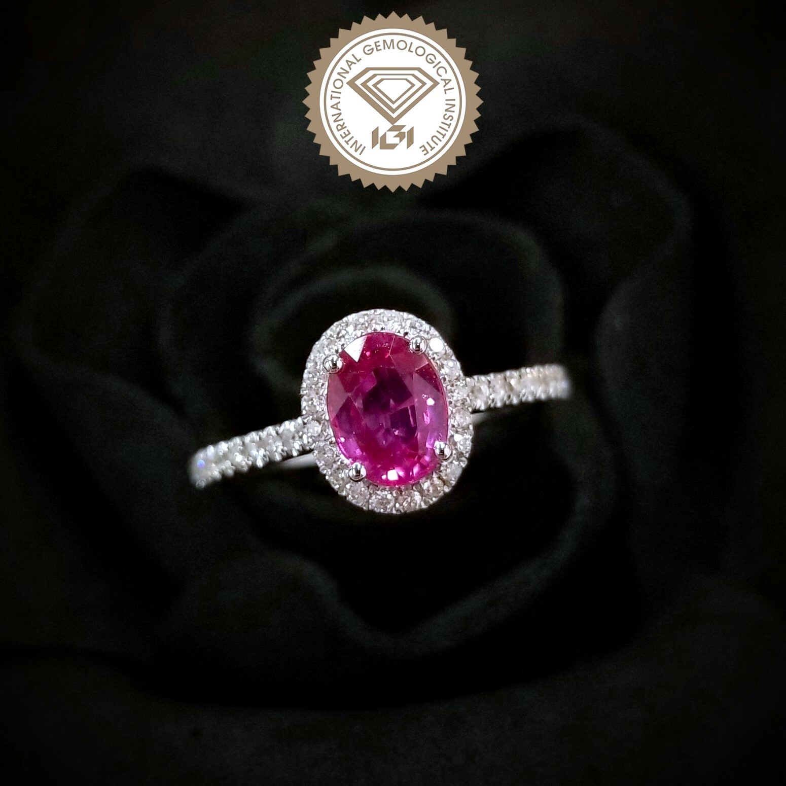 18K White Gold 1.08ct Sapphire and Diamond Ring