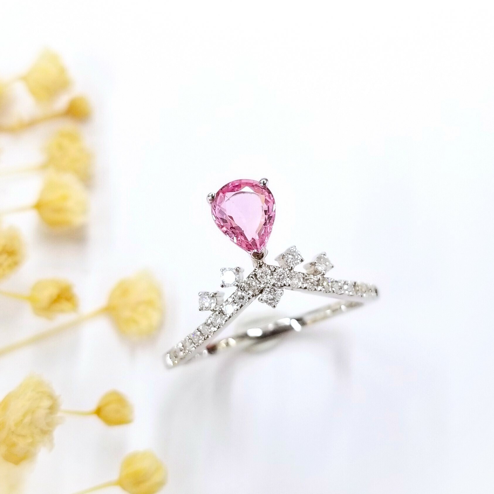 18K White Gold 0.73ct Sapphire and Diamond Ring