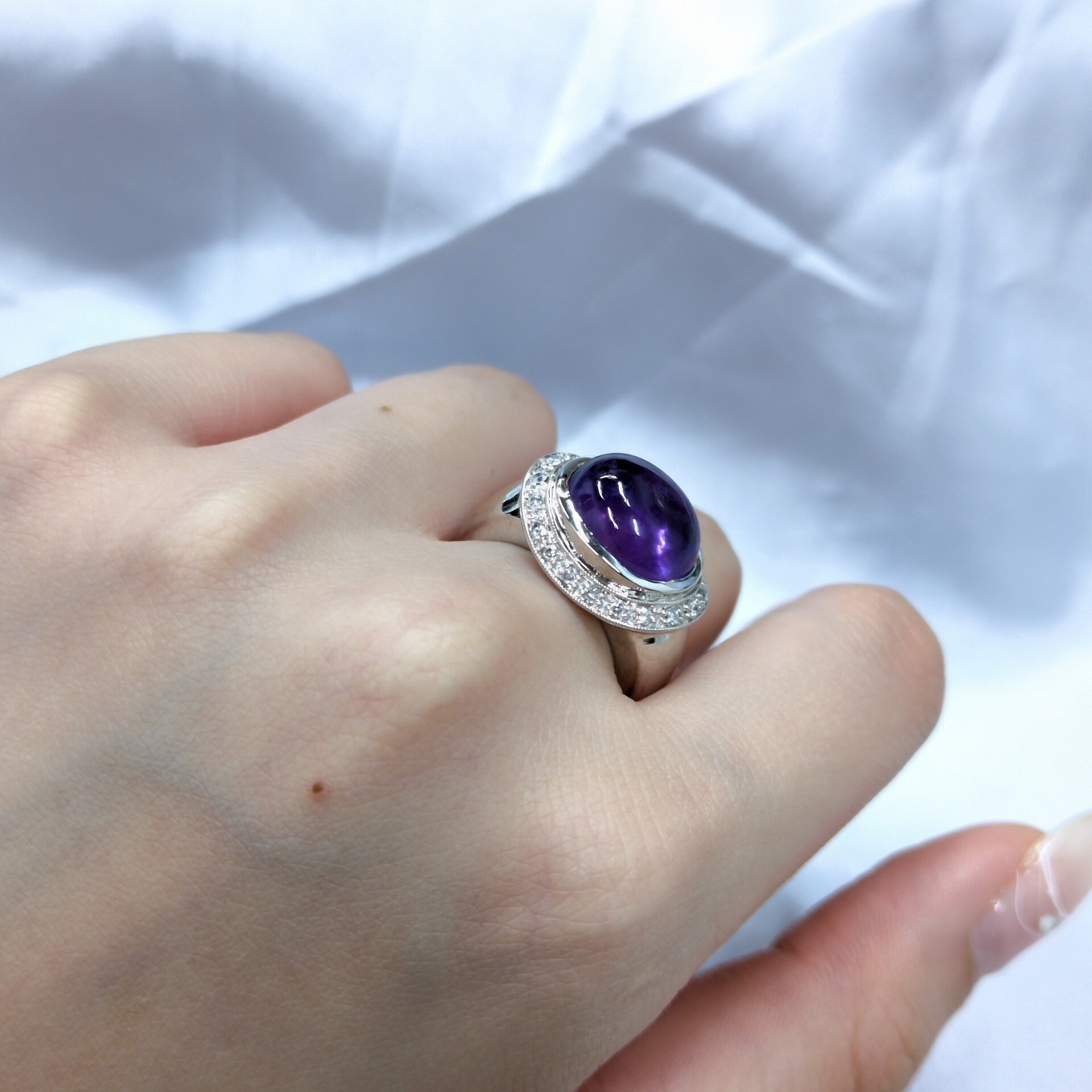 18K White Gold Purple Crystal and 0.22ct Diamond Ring