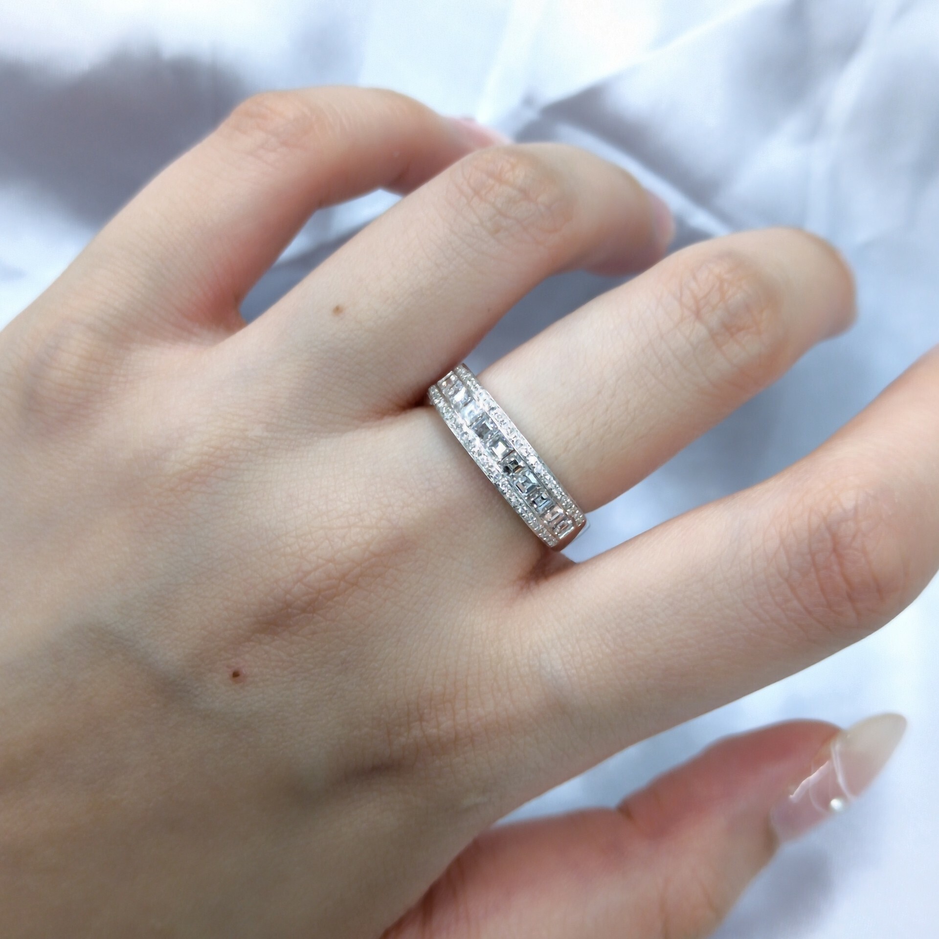 18K White Gold 0.86ct Diamond Ring