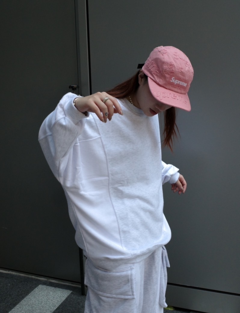 <快速出貨> TOP AND 寬袖異材質拼接素色衛衣 花灰/深灰/冷灰