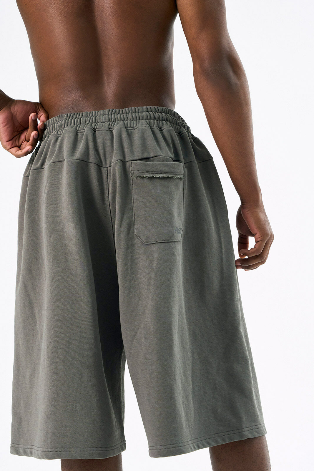 HDEX Classic Pintuck Sweat Shorts - SMOKEY BROWN