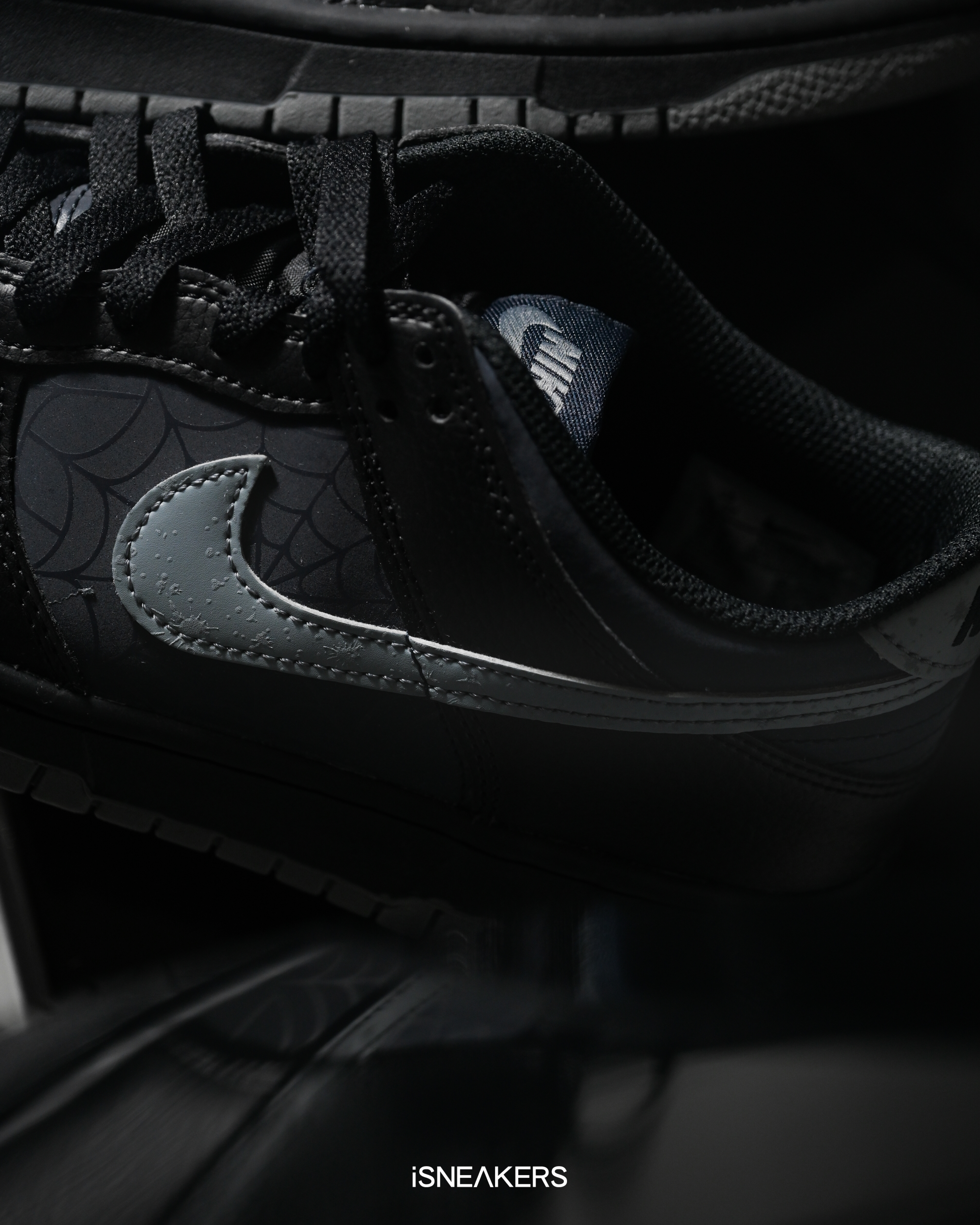 iSNEAKERS｜Nike Dunk Low GS "Symbiote" 黑蜘蛛 HQ3815-001