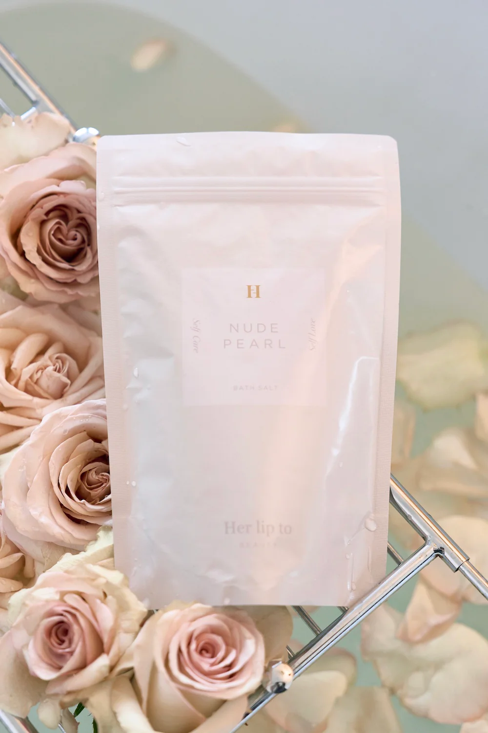 小嶋陽菜 HER LIP TO Crystal Bath Salt - NUDE PEARL - 400g