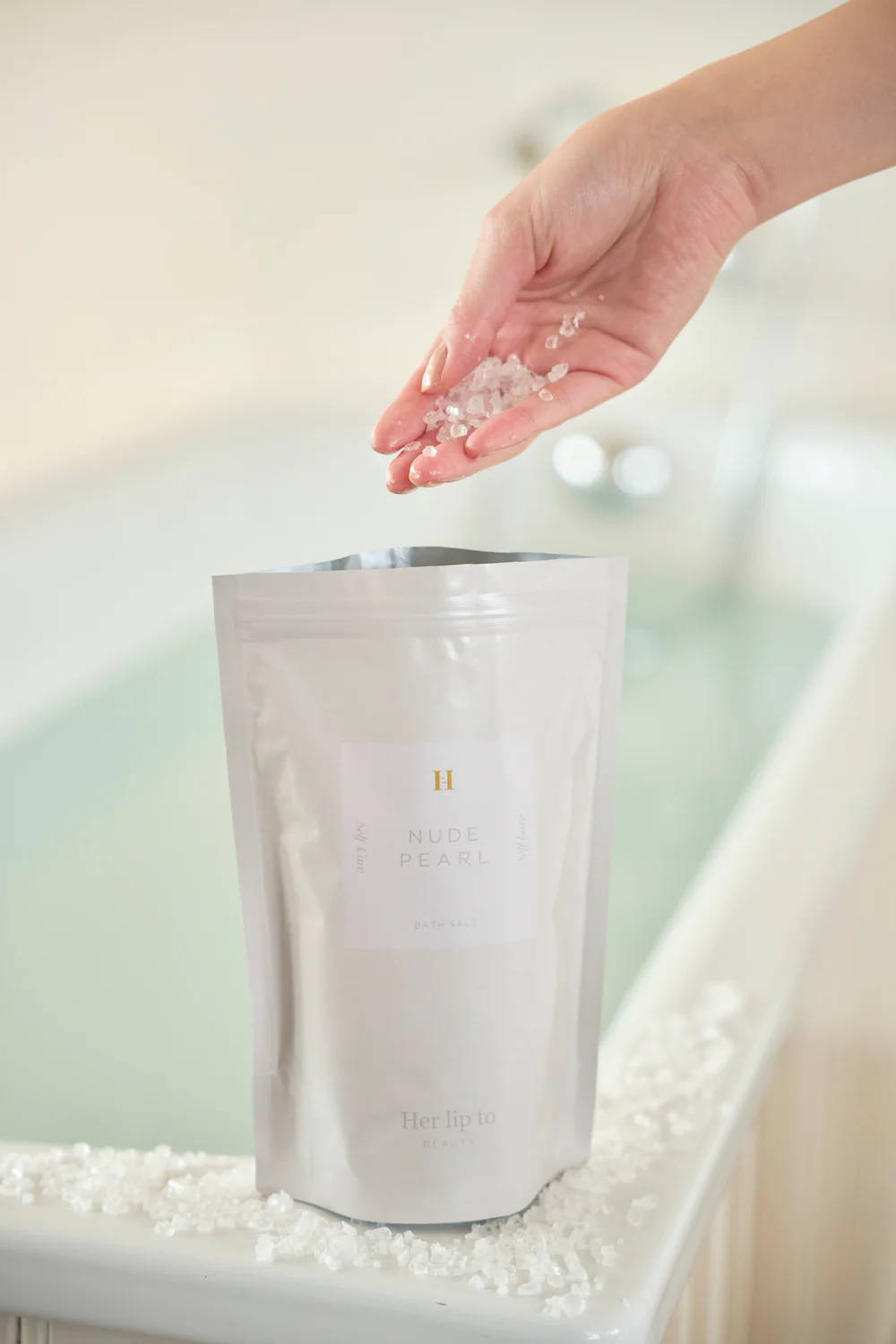 小嶋陽菜 HER LIP TO Crystal Bath Salt - NUDE PEARL - 400g