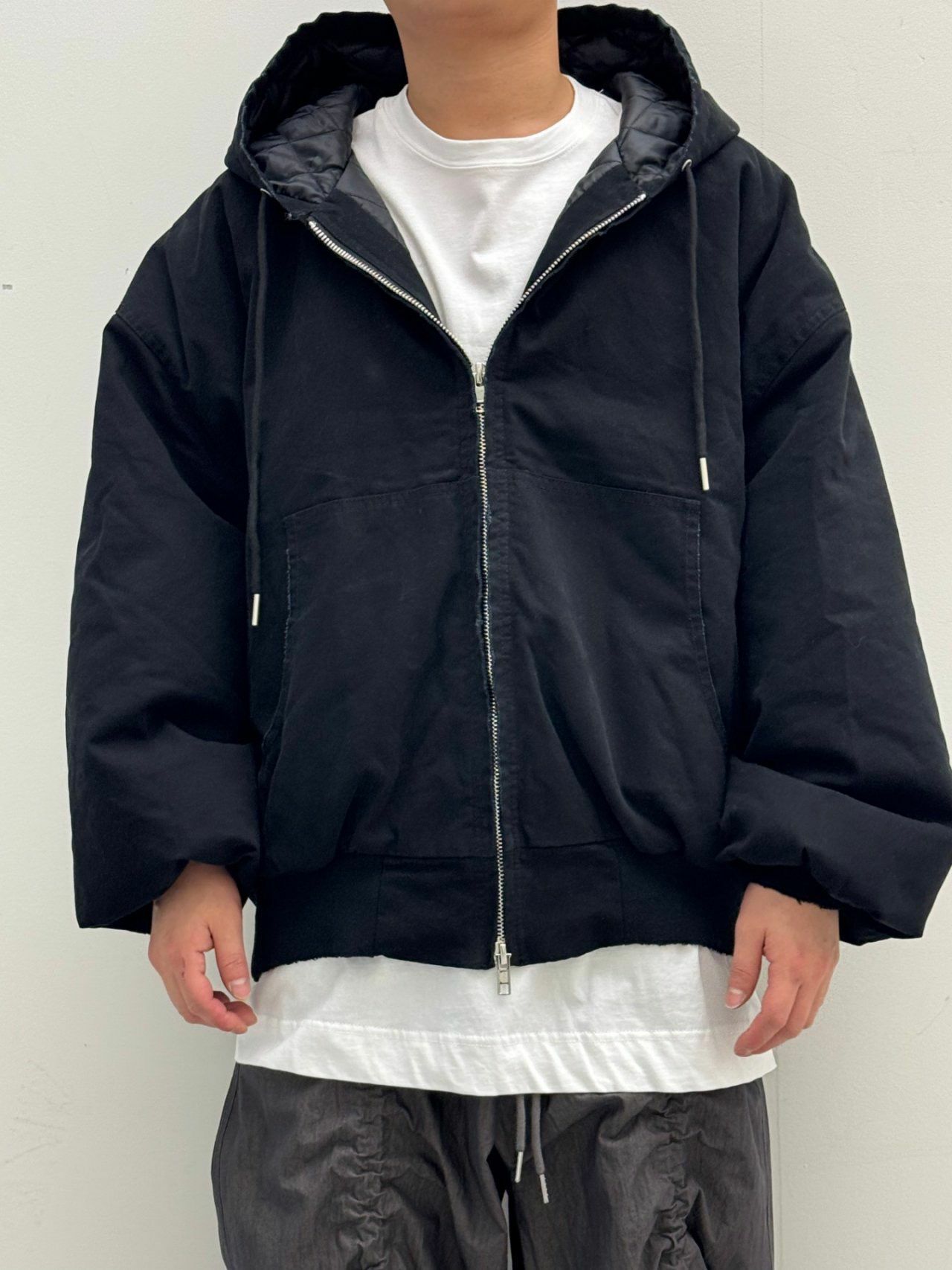 淨色連帽拉鍊外套(薄夾棉) GLAMOUR-049JK