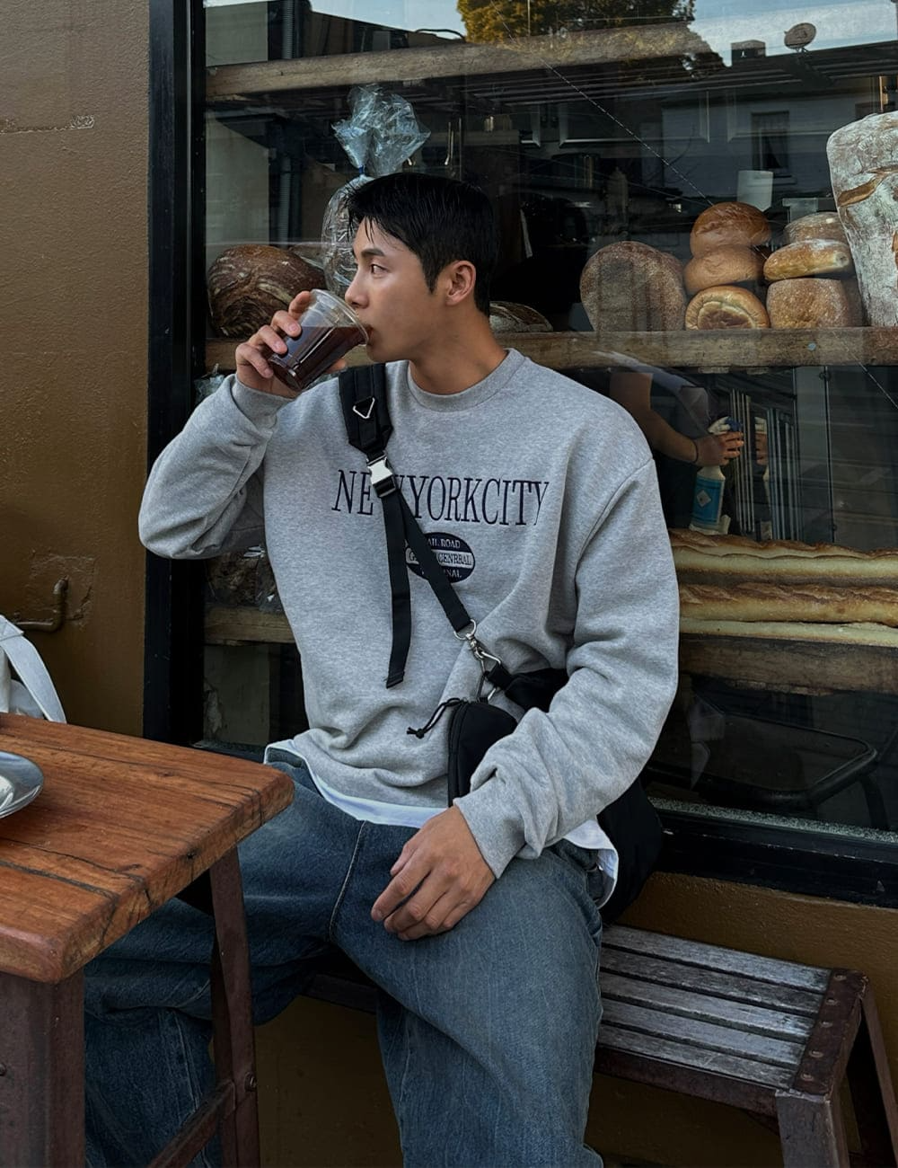 紐約刺繡運動衫大學T