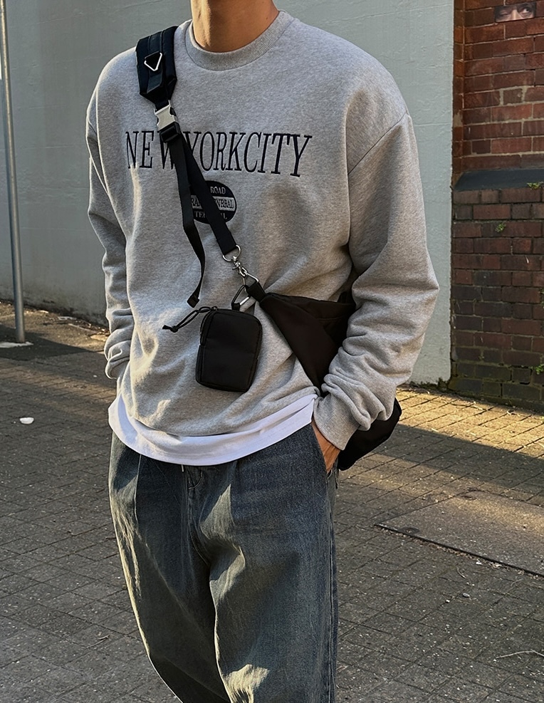 紐約刺繡運動衫大學T