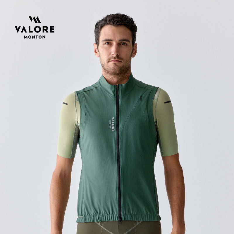 迷霧綠色防風背心