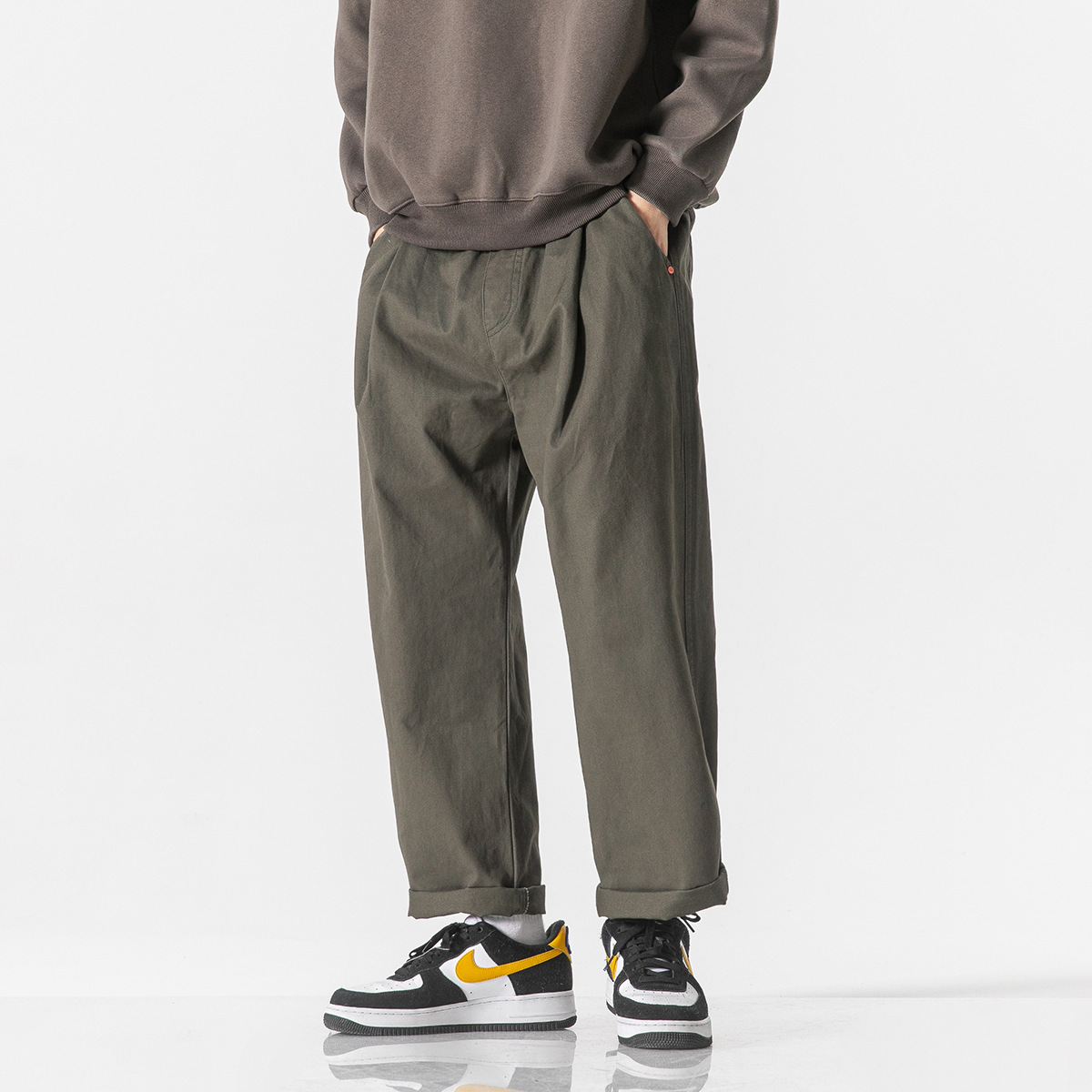 11M23 日系素色基礎直筒休閒褲 五色