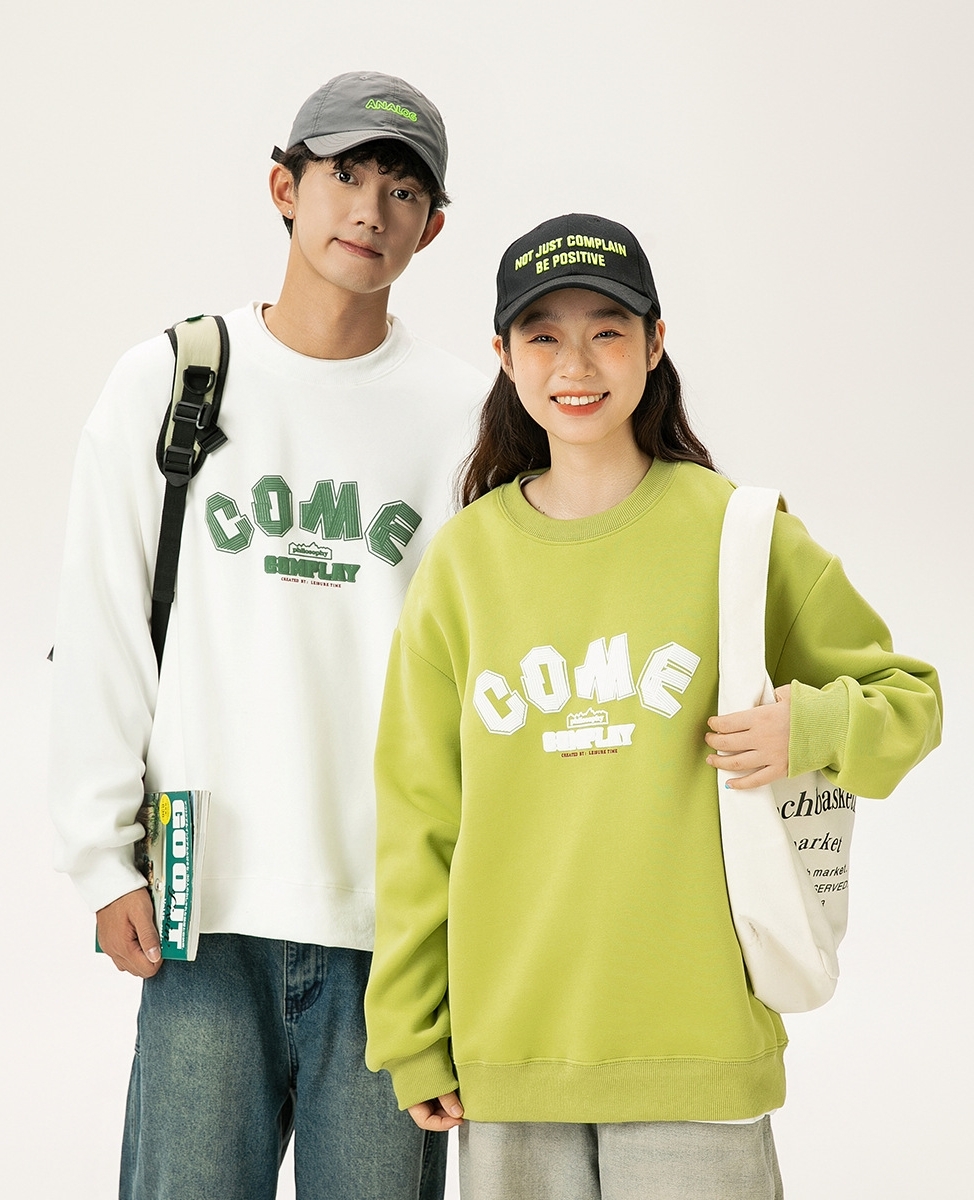 11M03 美式立體字母撞色大學TEE 四色