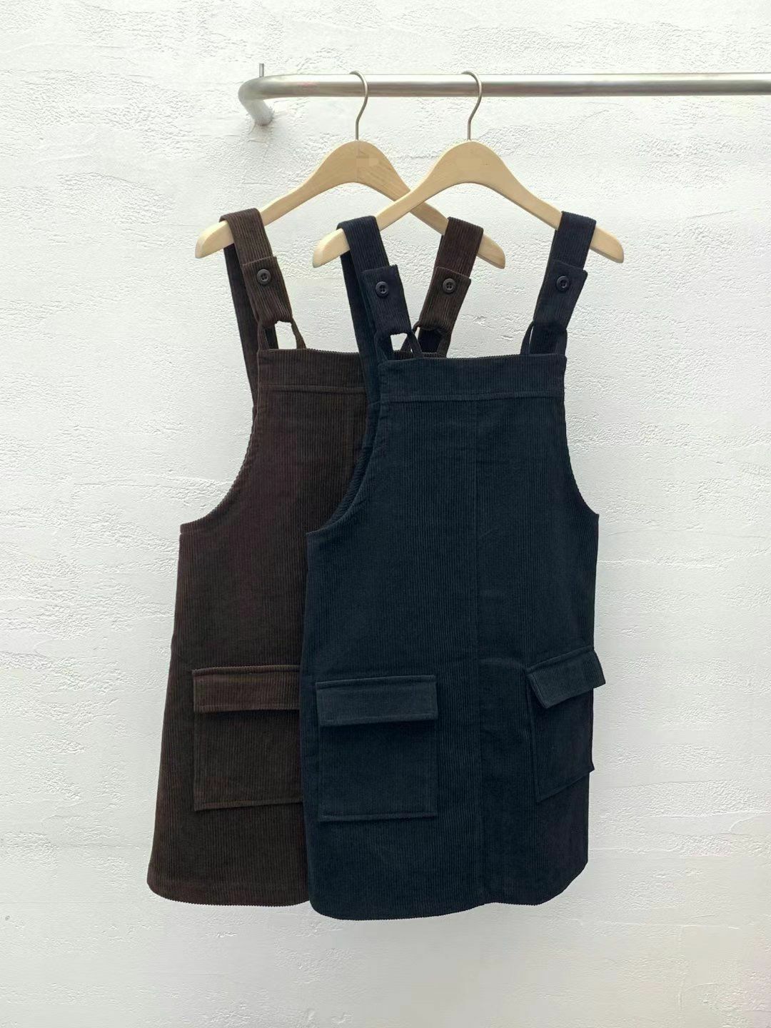 燈芯絨工人連身裙(黑色)