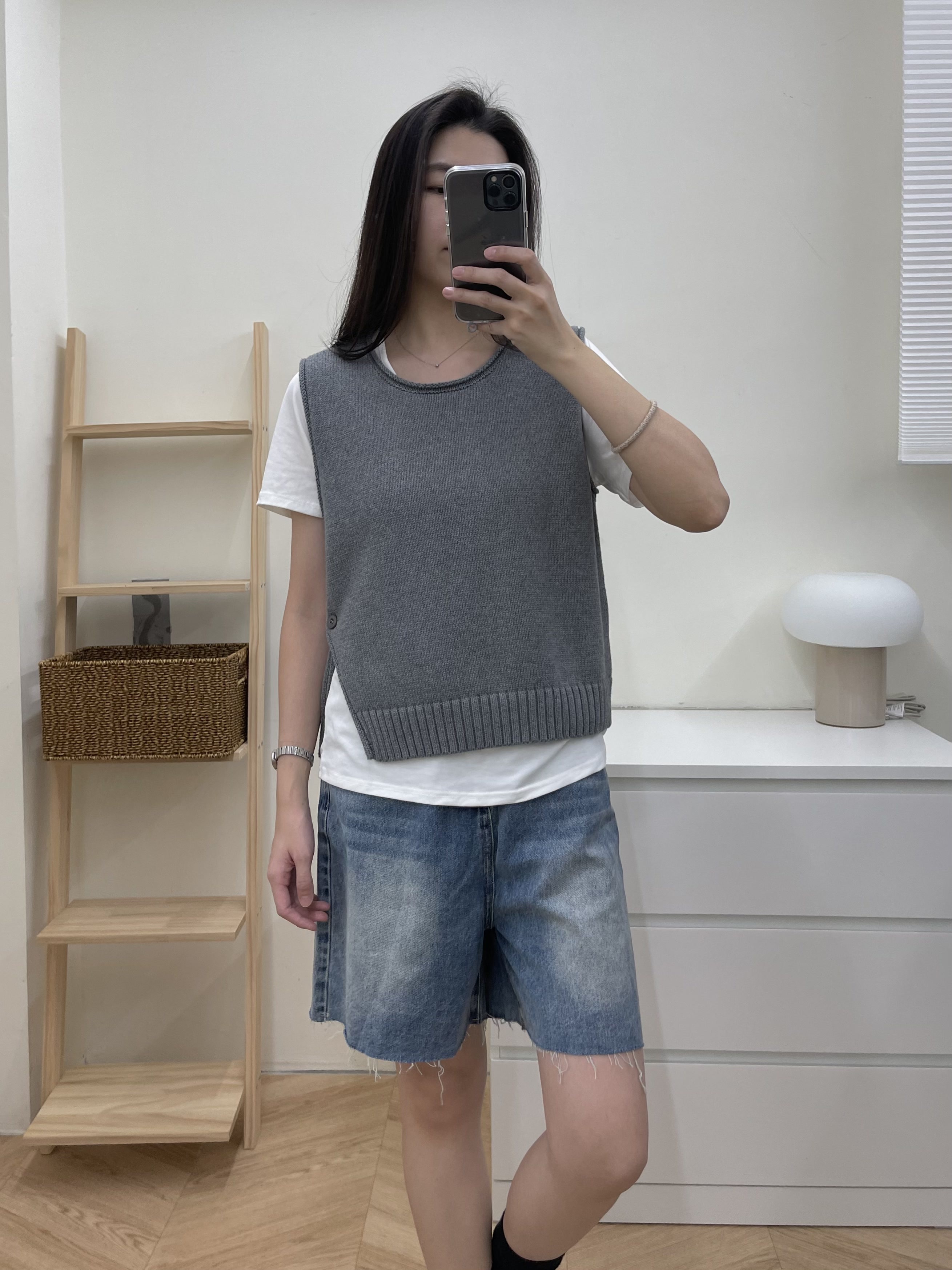 挺版側扣針織背心