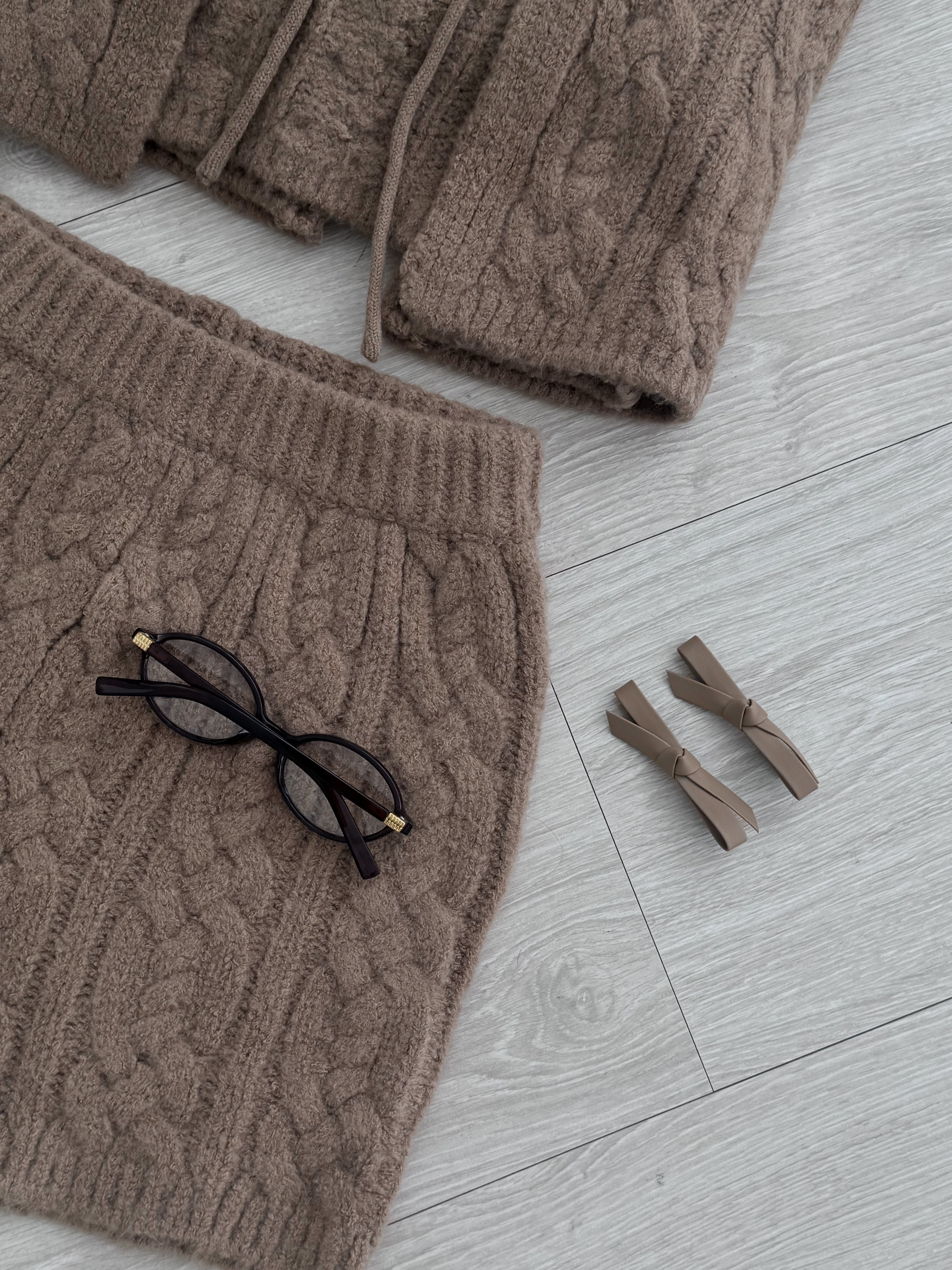 秋冬必備🔥皮革蝴蝶結髮夾🎀