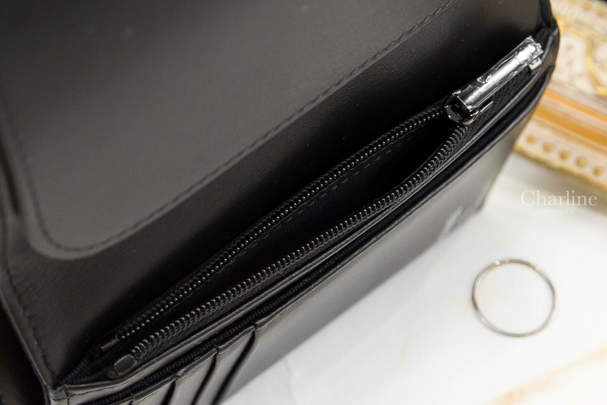 Chanel Passport Holder 黑色黑CC菱格紋黑色內裡釦式護照夾-Charline Boutique 精品代購