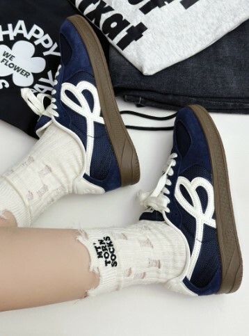 預購 HBD X WE FLOWER 小花鞋 復古藍 焦糖底 德訓鞋 男女鞋