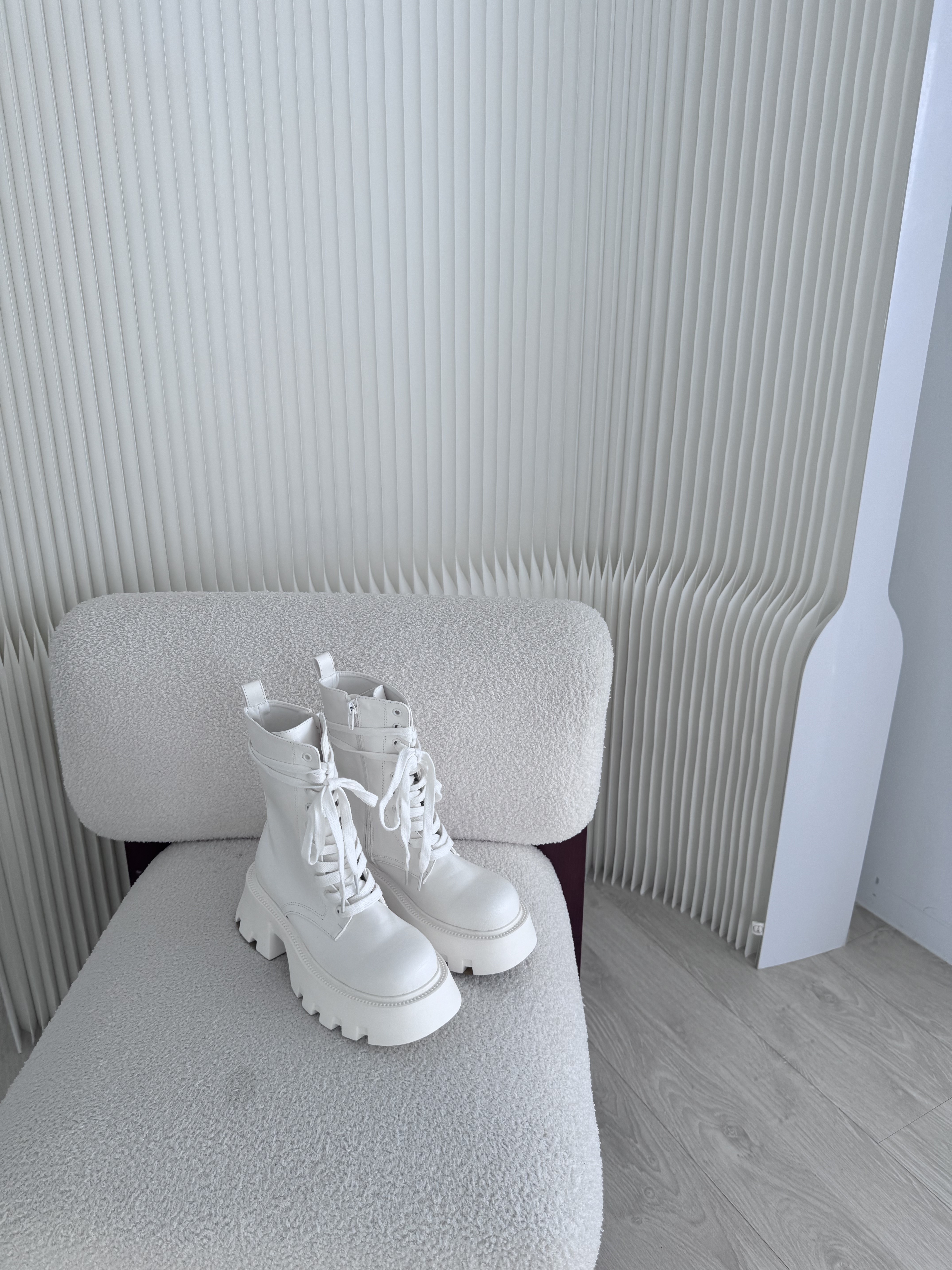厚底緞帶中筒靴🪽 （版型正常拿即可🤍）