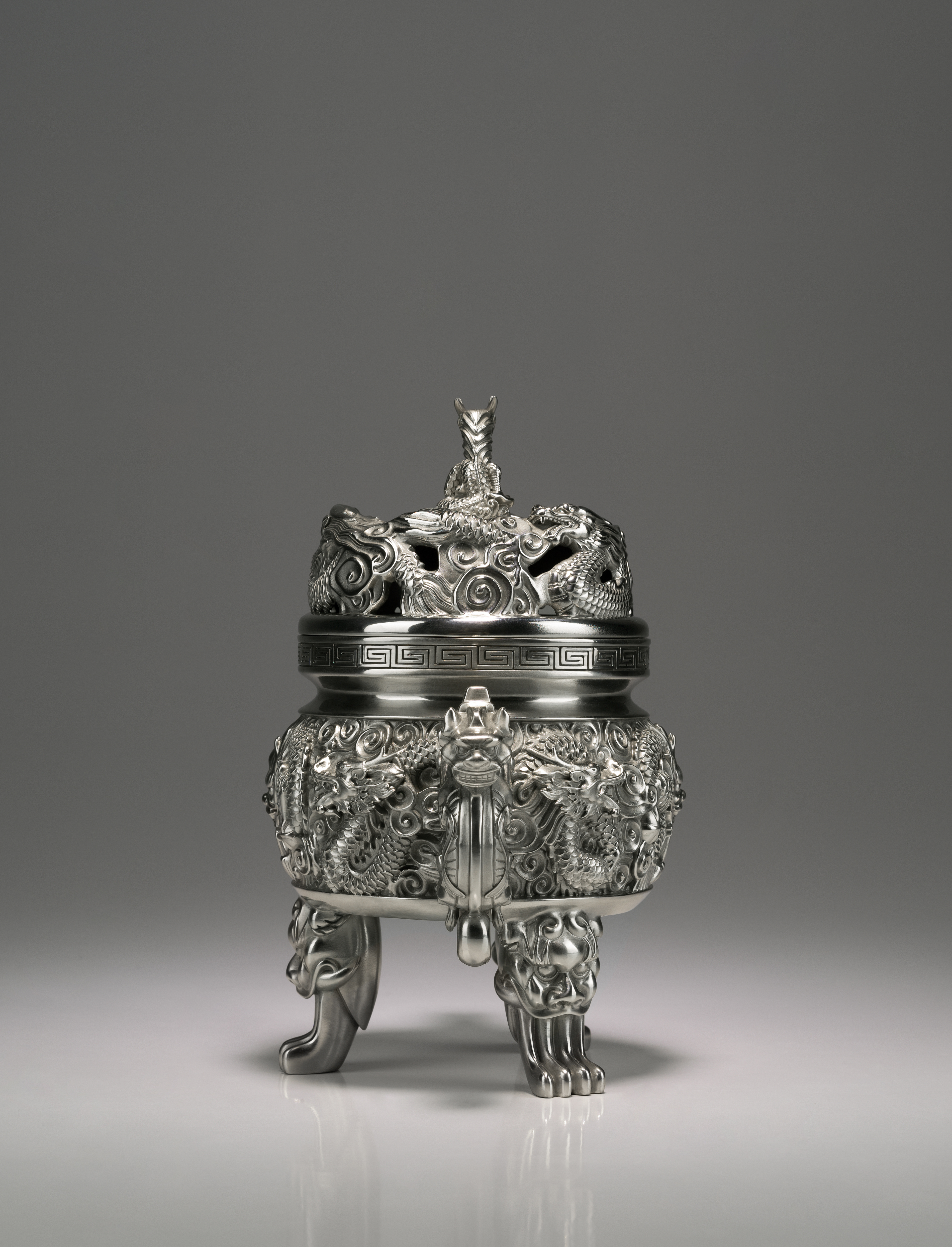 金工 龍光堂造 銅製 兜形 香炉 5374g 香道具 香爐 置物【MA756】 金工 龍光堂造 銅製 兜形 香炉 5374g 香道具 香爐 置物【MA756