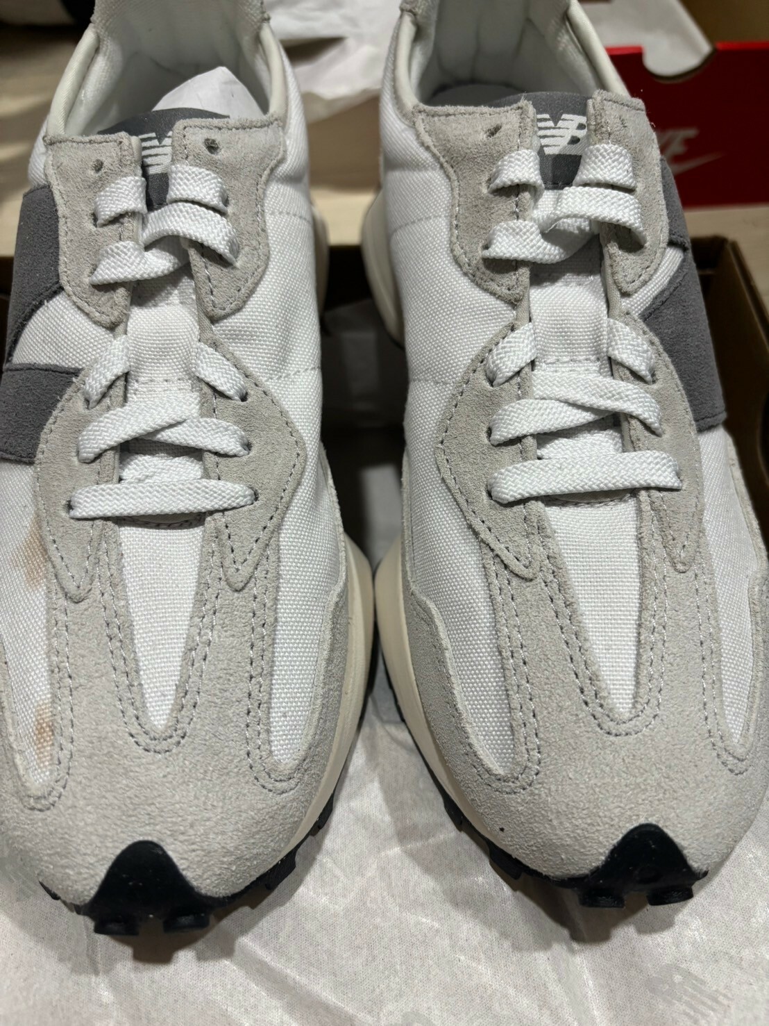 #瑕疵現貨  NEW BALANCE 327 芝麻牛奶 25cm