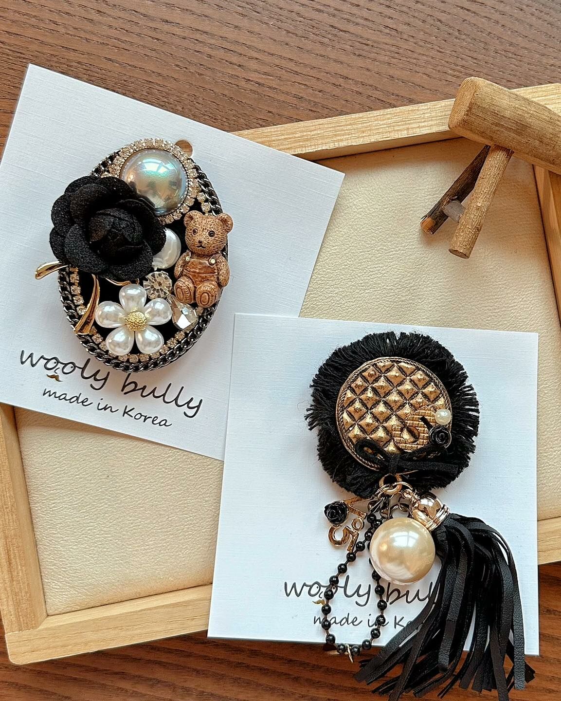 【質感5號珍珠流蘇別針】( 現貨 )