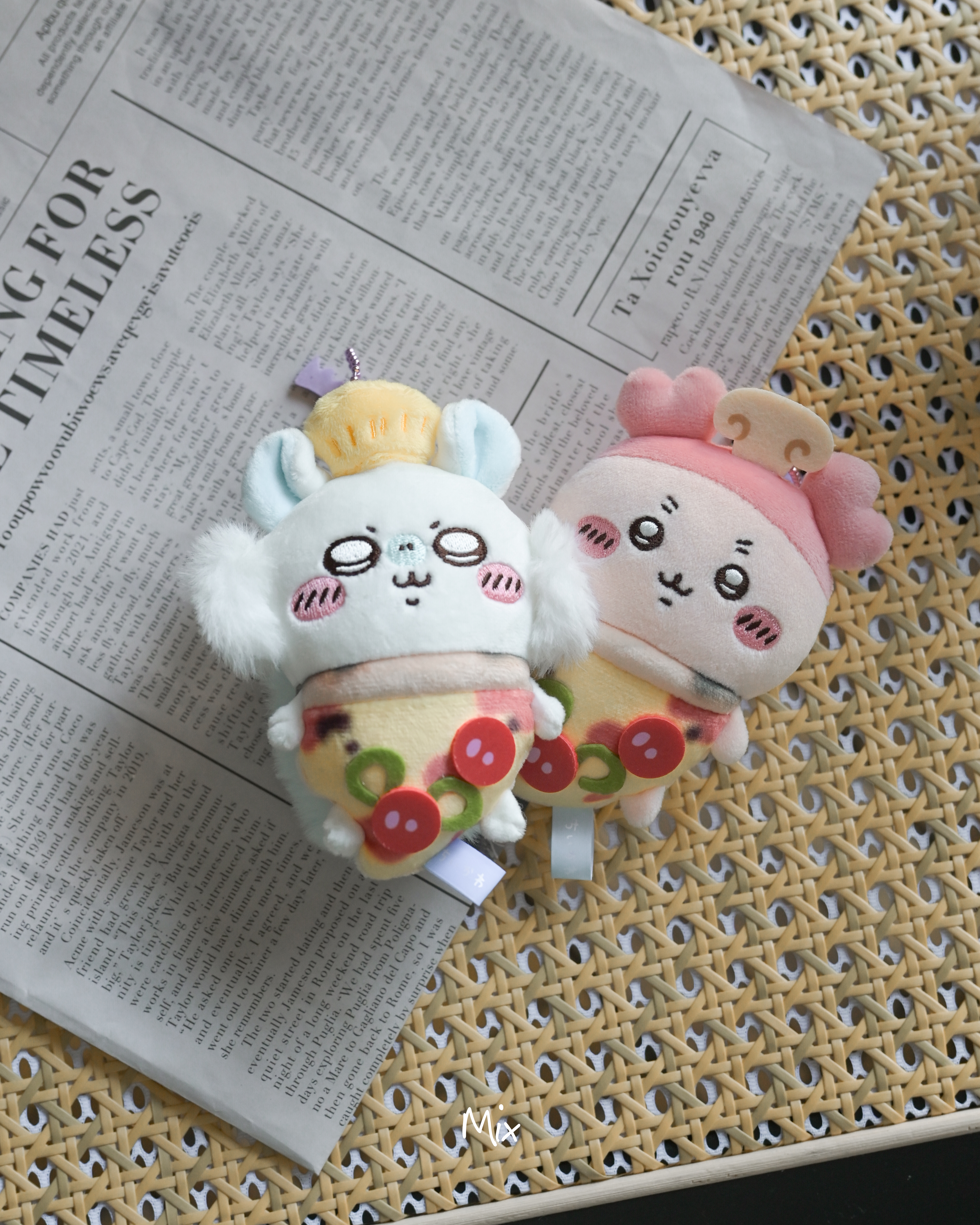 iSNEAKERS｜日本 Chiikawa吉伊卡哇 萬聖節系列 黑貓吊飾 披薩