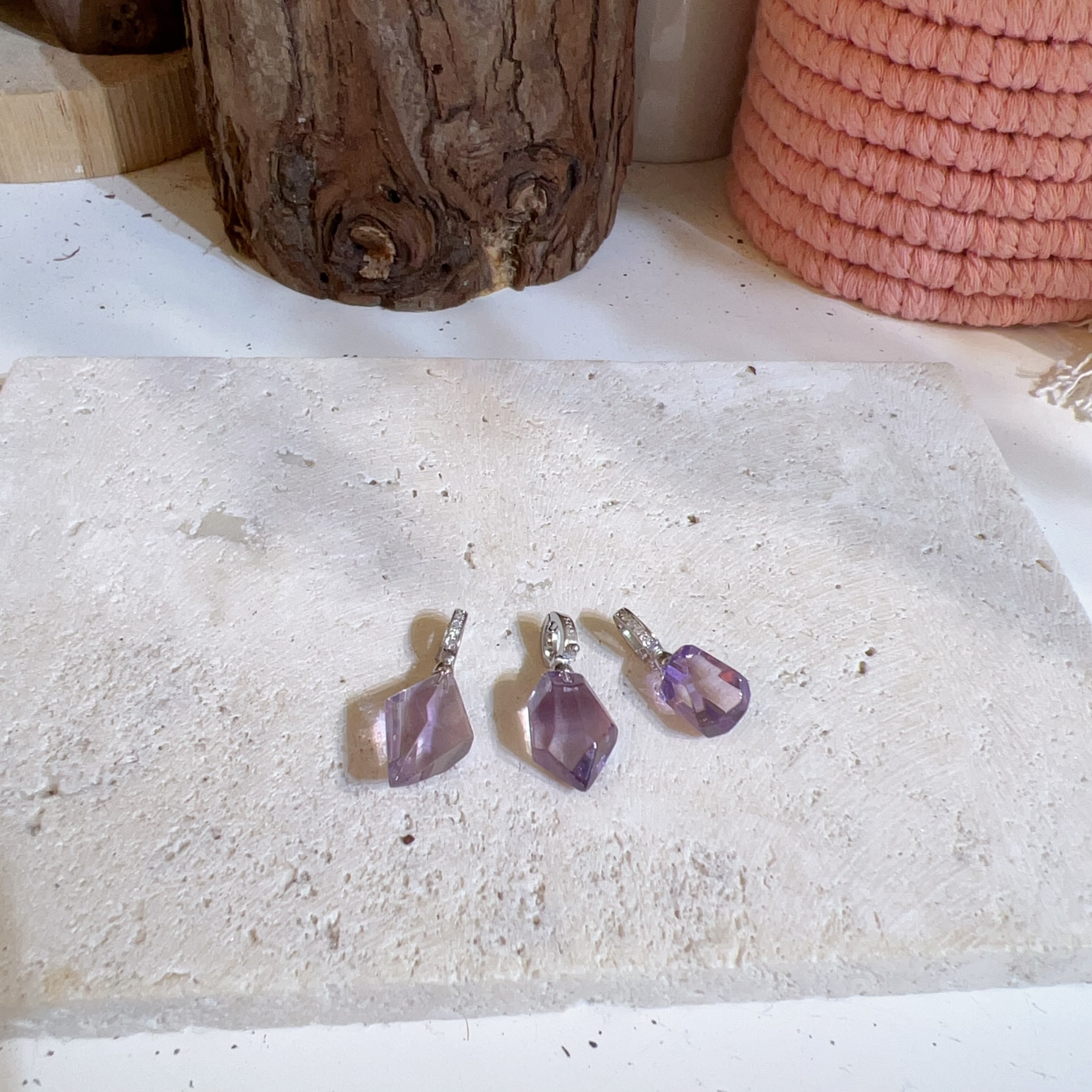 紫水晶隨意扣吊墜