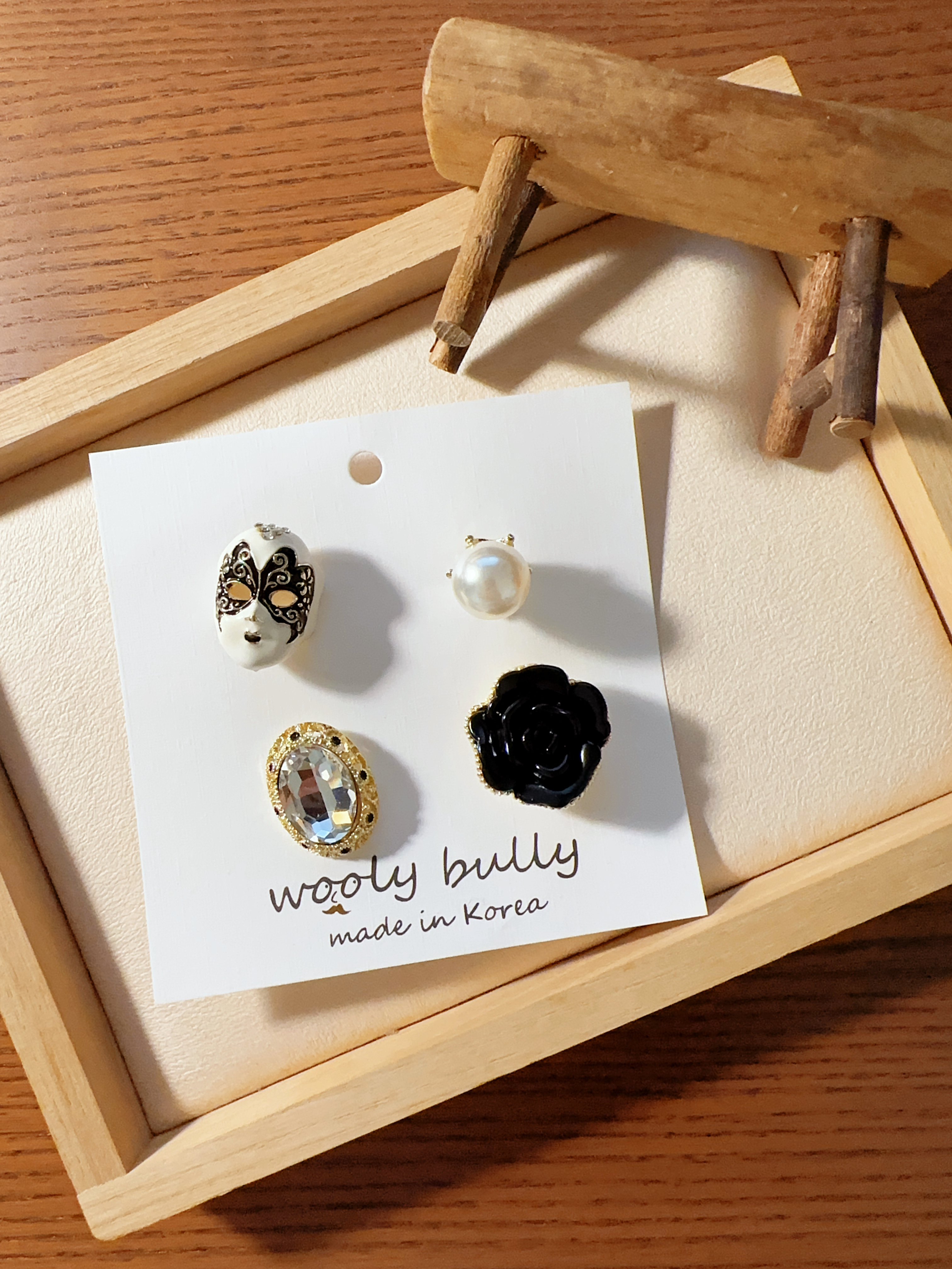 【質感珍珠水鑽面具別針組】( 現貨 )