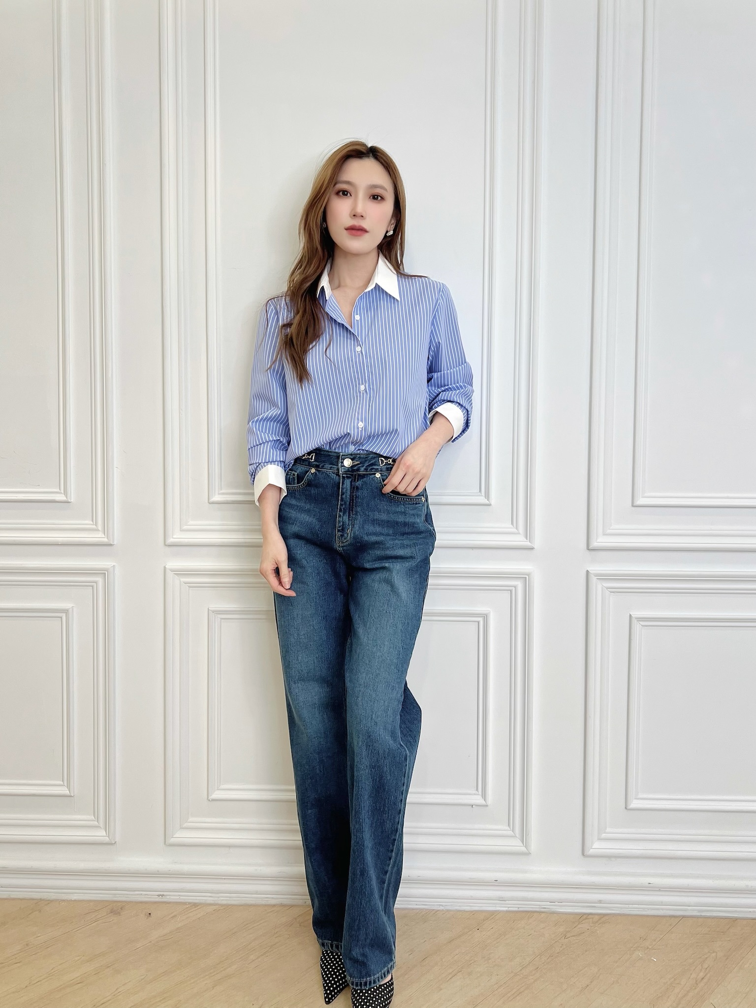 (經典必備)撞色領線條襯衫