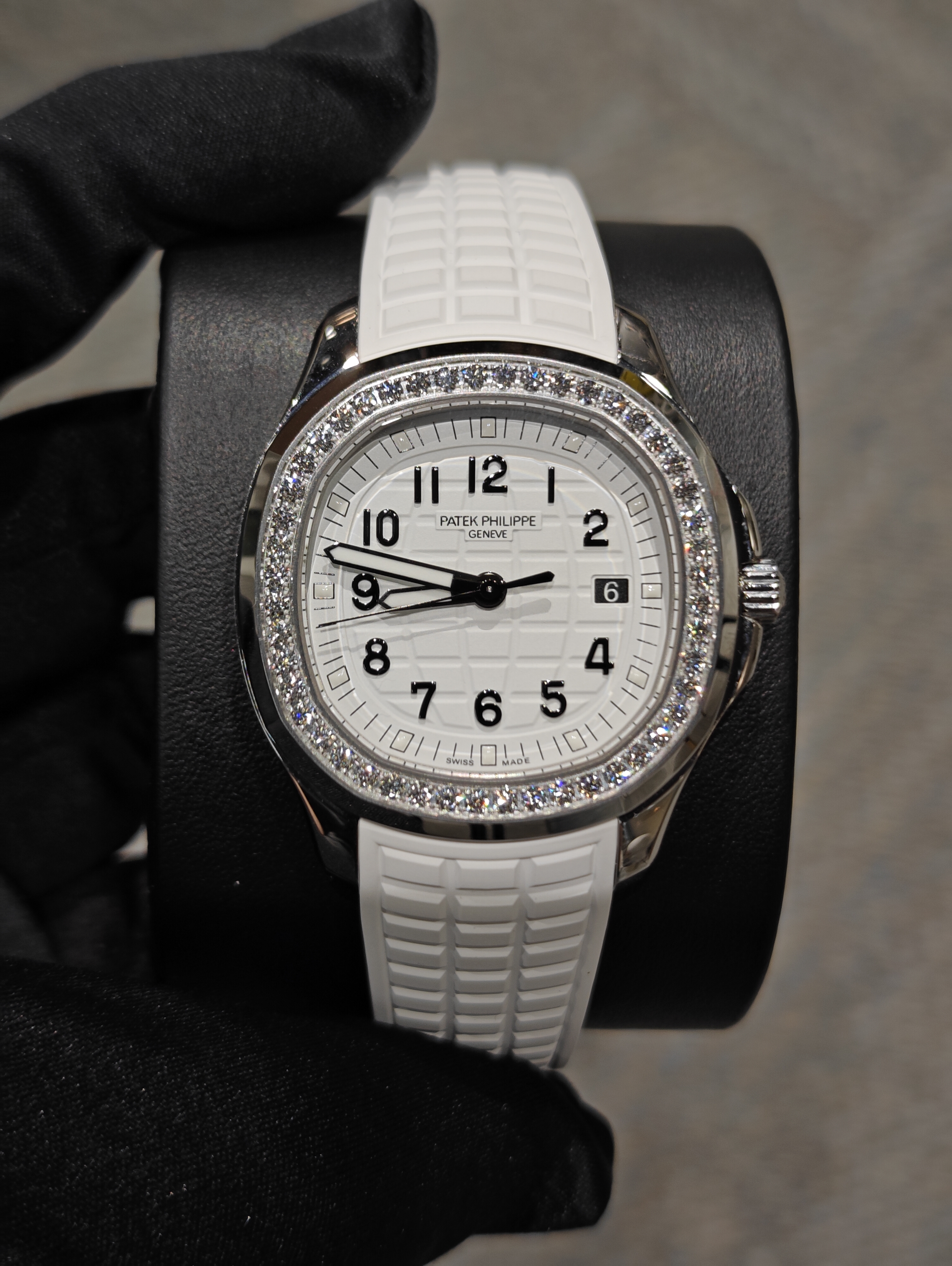 BRAND NEW 5267-200A-010 5267 PATEK PHILIPPE WHITE STEEL AQUANAUT 38 MM