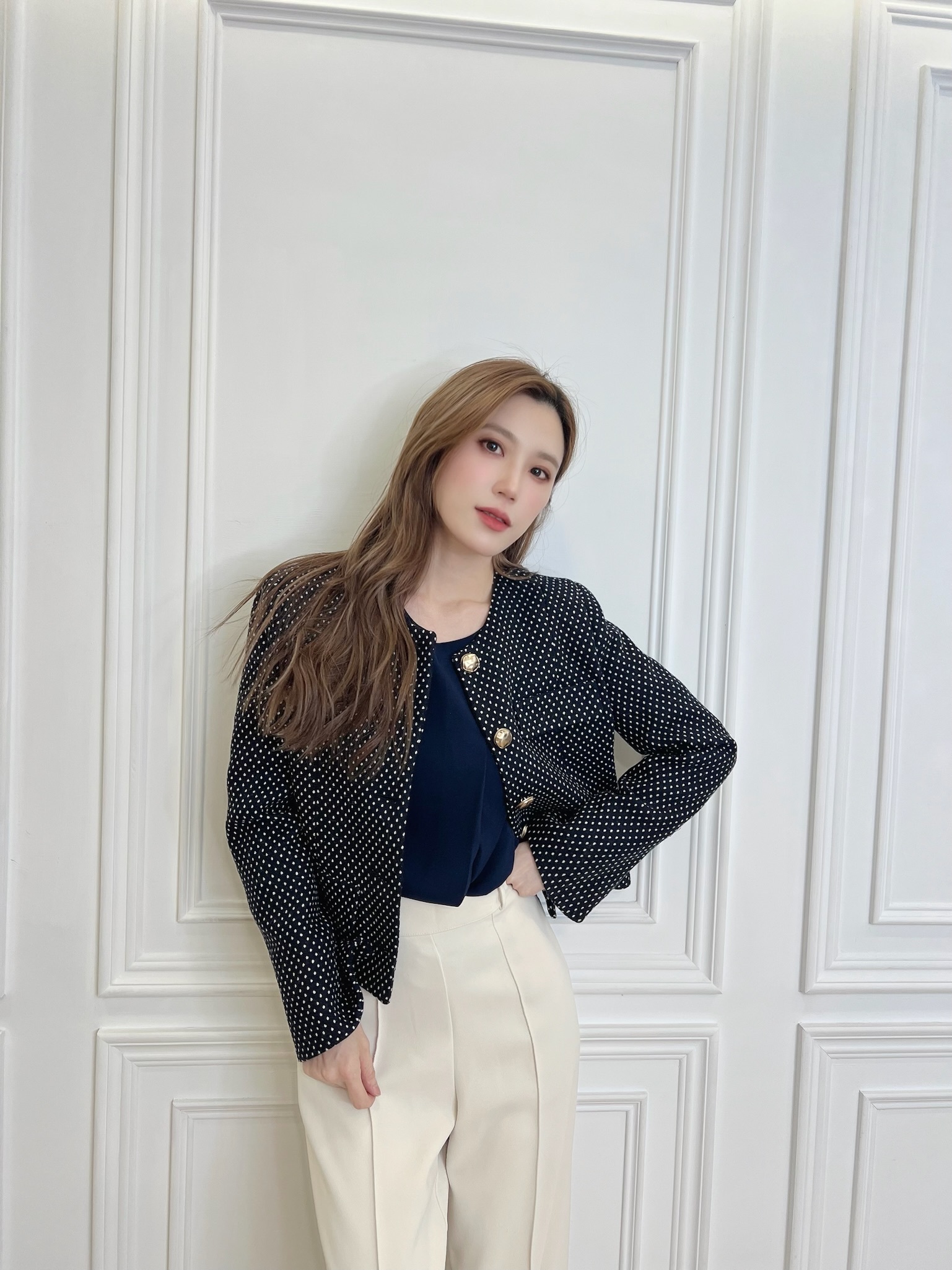 刺繡點點金釦廂型外套