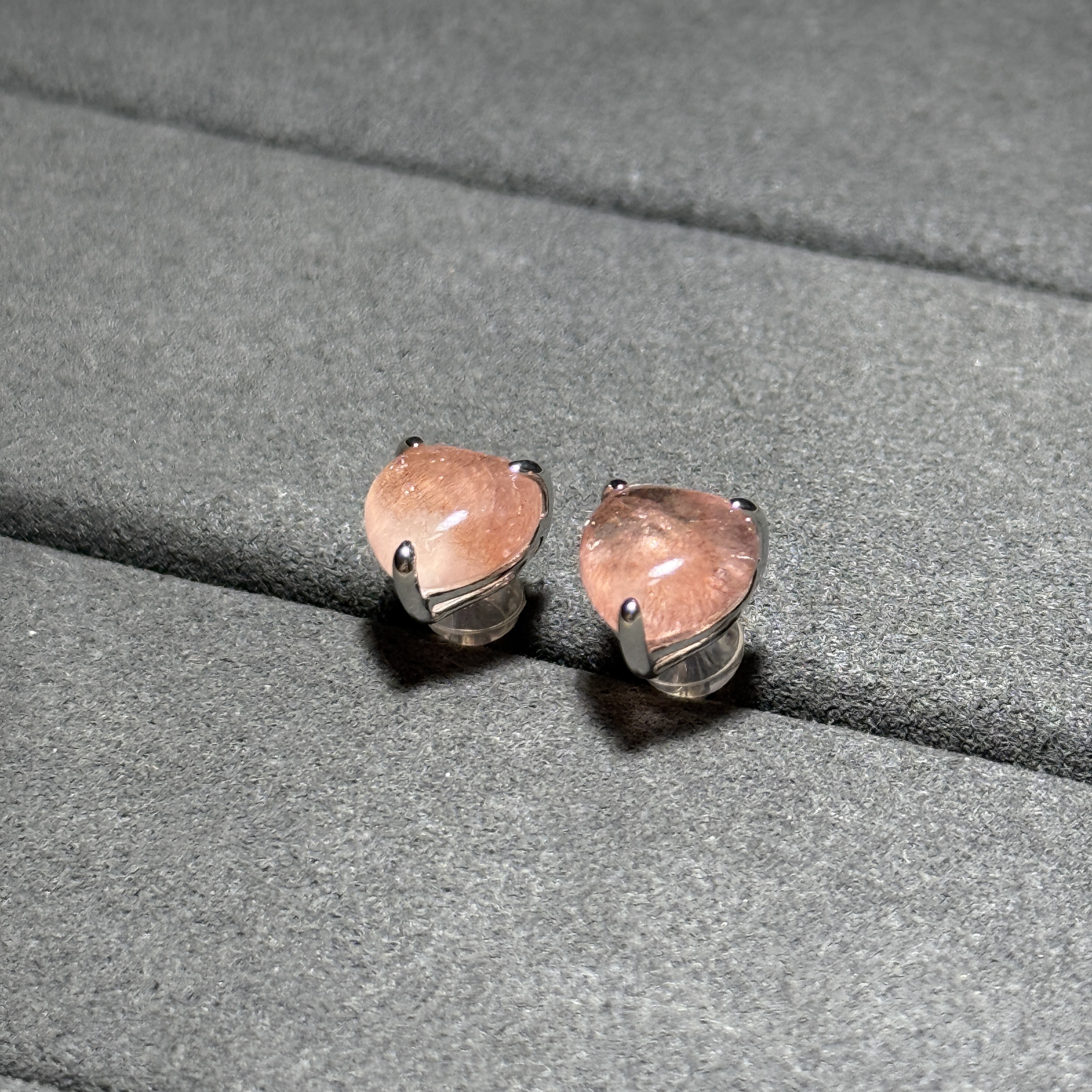 俄羅斯士多啤梨晶耳環 CA1516