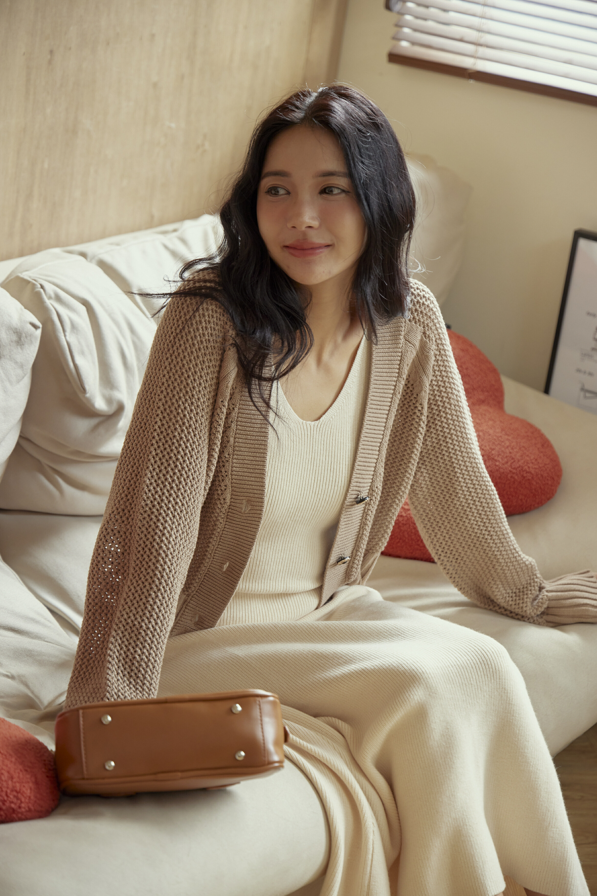 奶油白厚針織洋裝