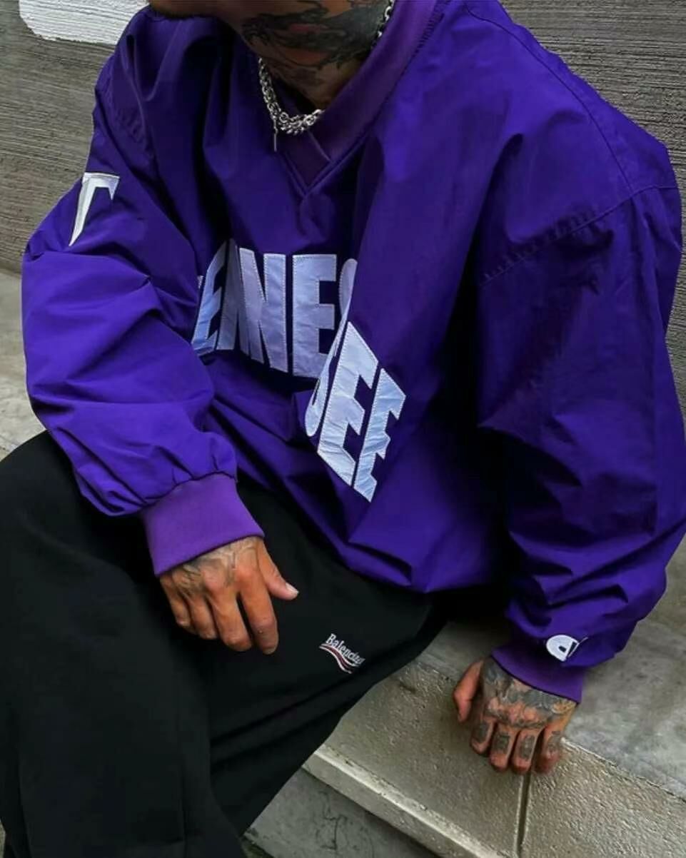 OverSize V領英文字衛衣 Covill-034T