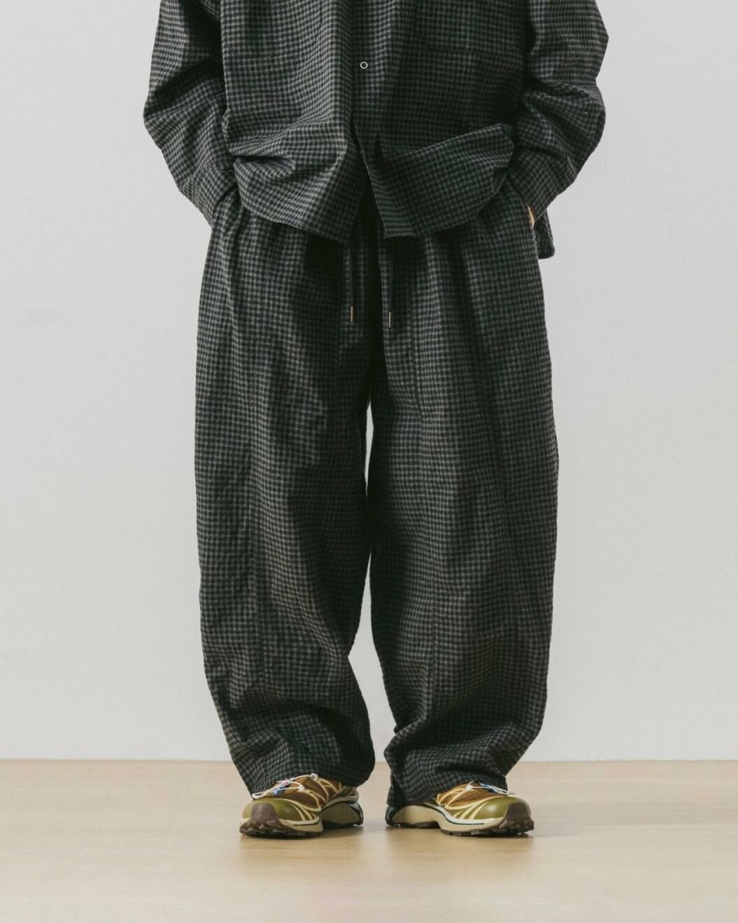 格仔淨色鬆身褲 COSTES-004P