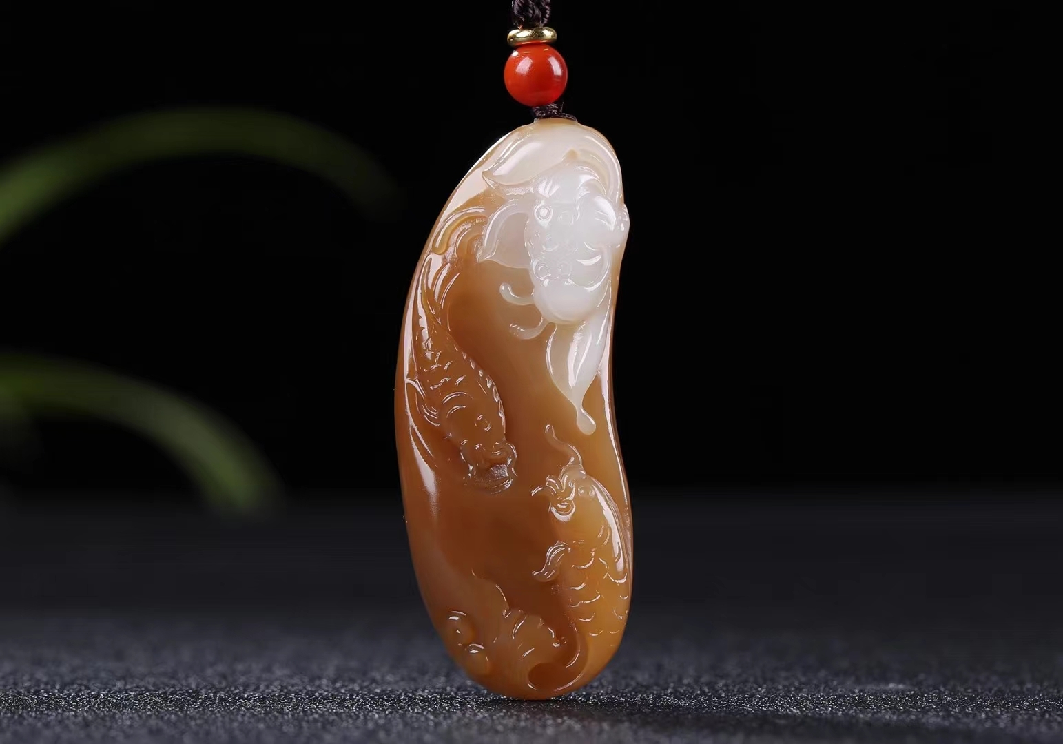 和田玉糖白玉蓮花魚掛件吊墜,天然和田玉軟玉