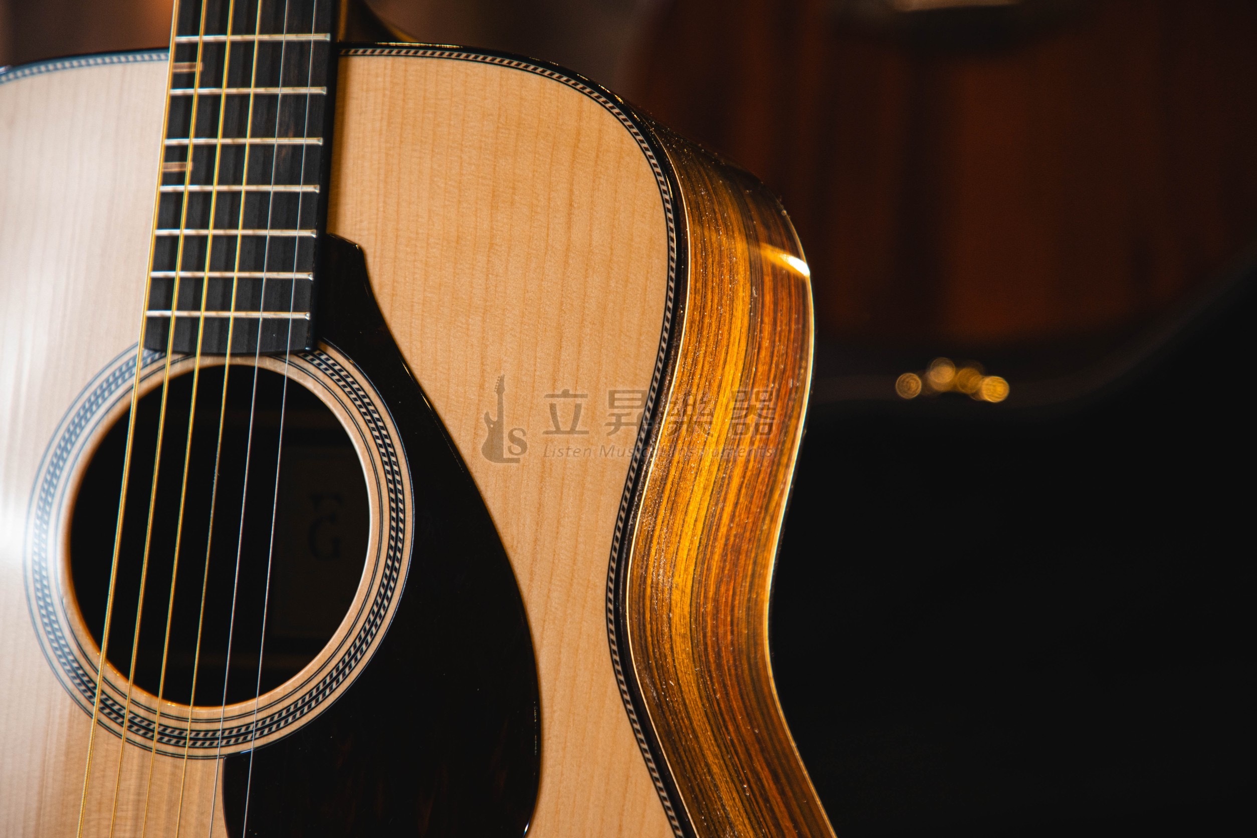 【超高階手工精品】YAMAHA FG9 R 阿迪朗達克雲杉面板 印度玫瑰木側背板 D桶 全單手工木吉他 日廠 附棕色皮革琴盒 現貨供應 第 3 張圖片｜三峽吉他 / Bass